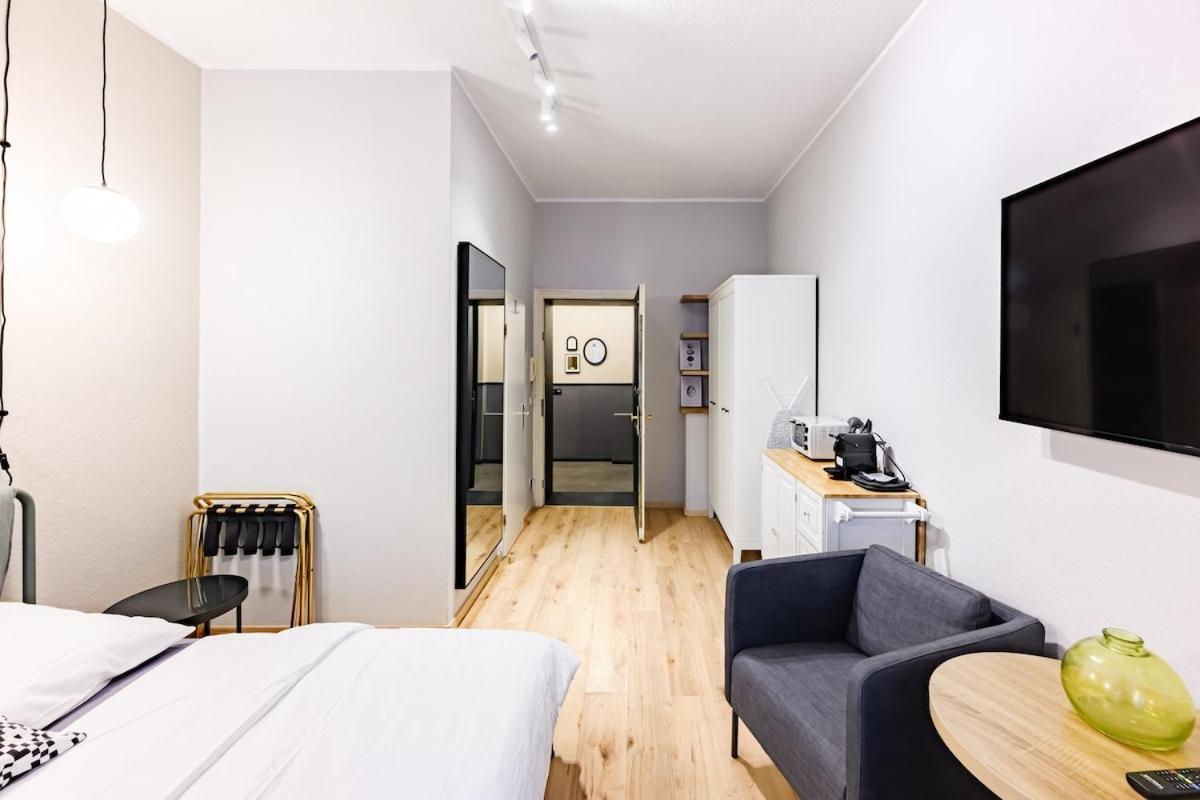 Ground-floor In Pberg * Berlin