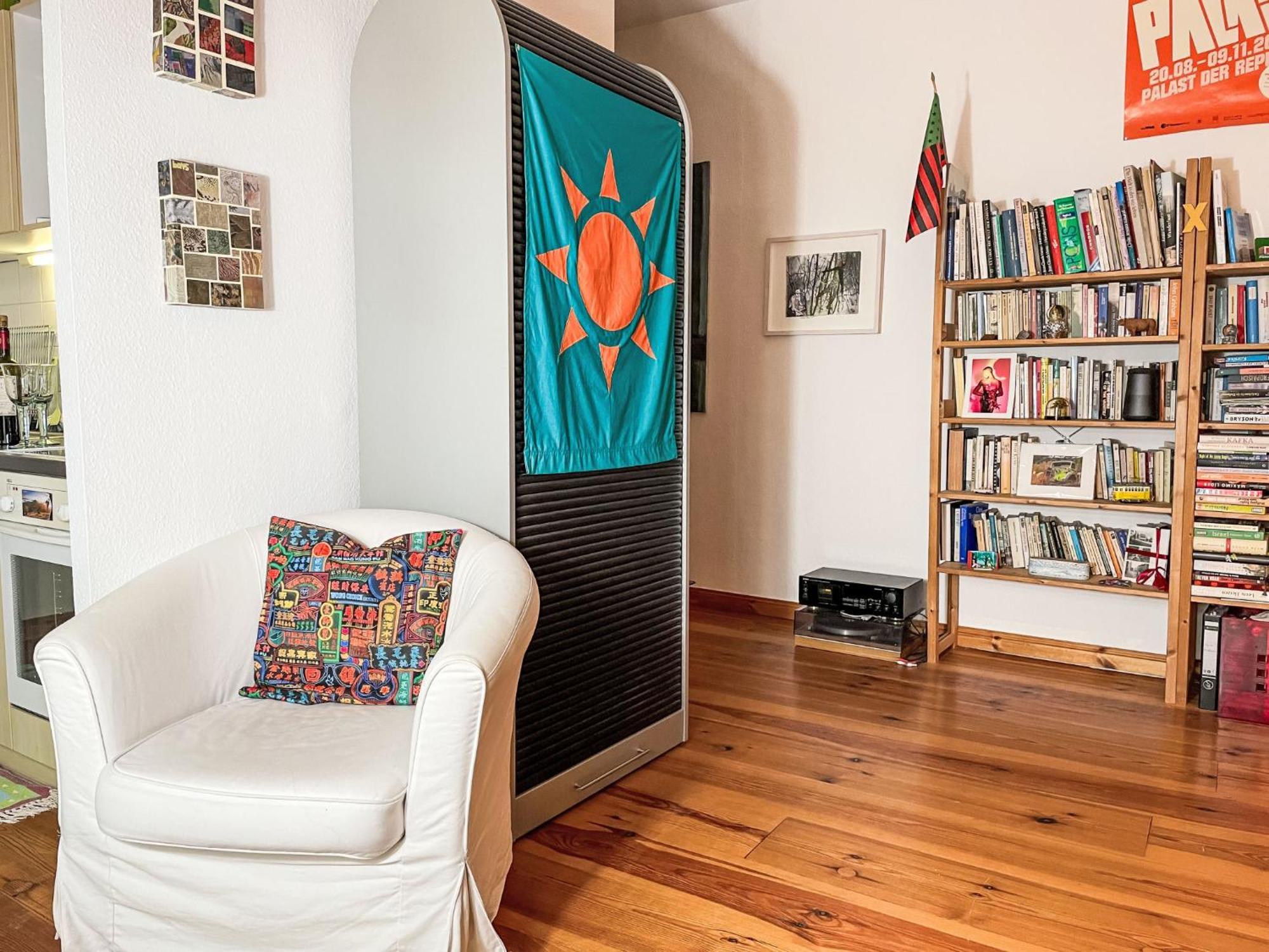Regenbogen By Interhome * Berlin