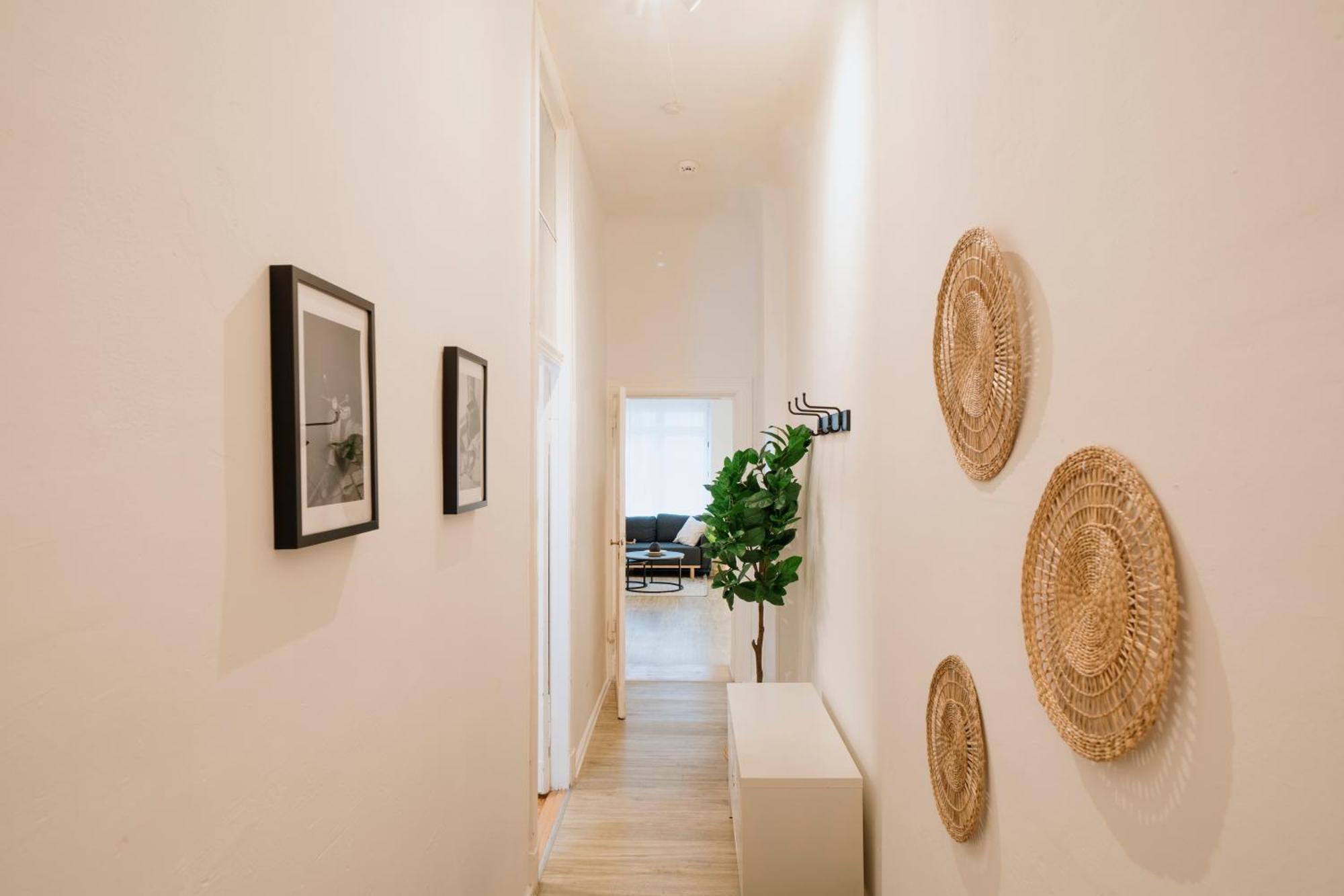 Homely - Luxurious, Spacious, Near Victory Column, River * Berlin