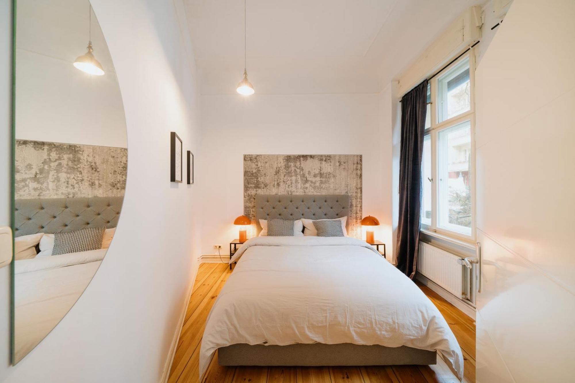 Apartment Homely - Luxurious, Spacious, Near Victory Column, River *