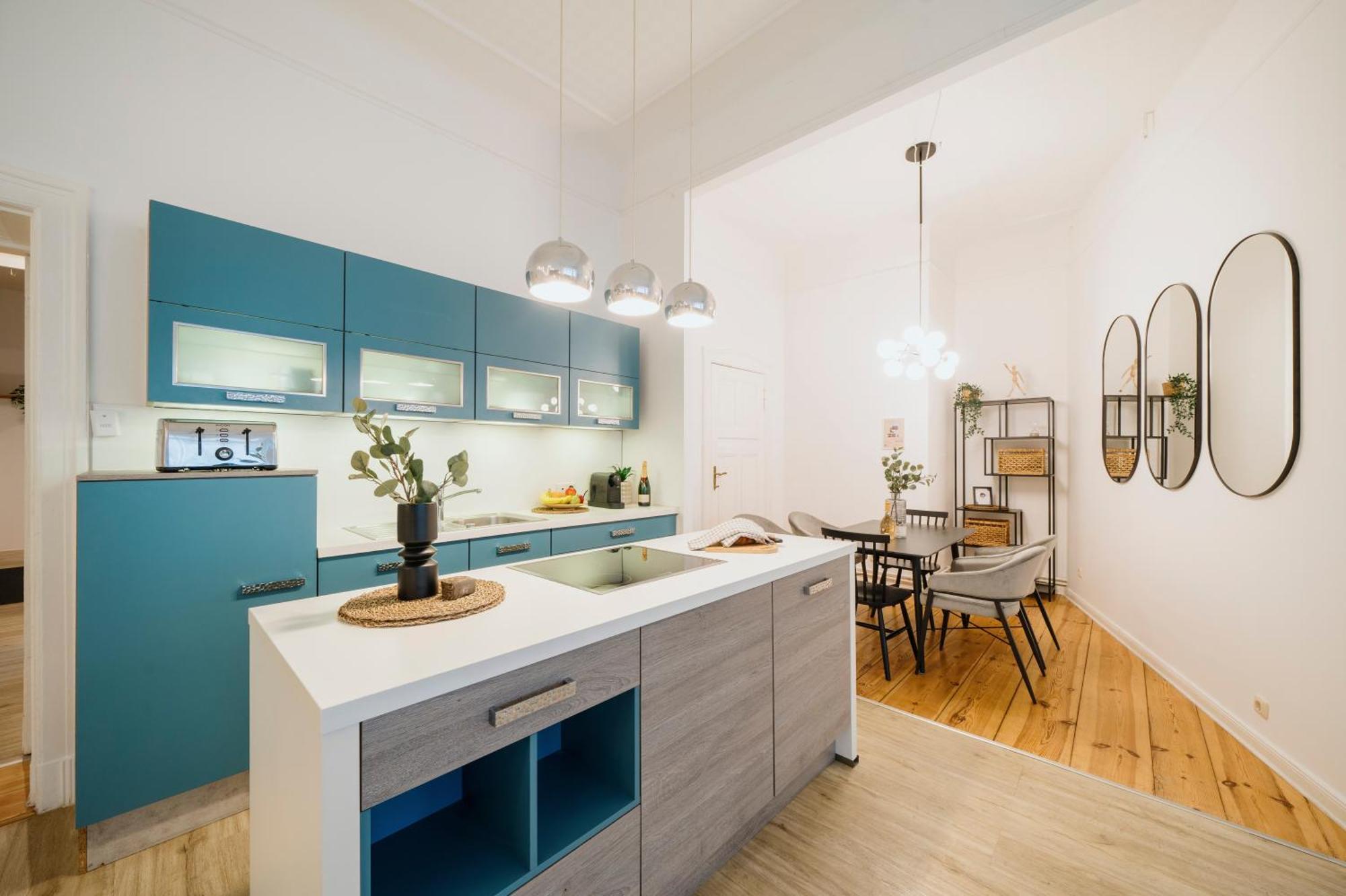 Homely - Luxurious, Spacious, Near Victory Column, River Apartment *
