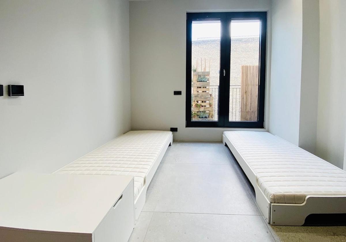 Apartment With A Bathroom And Private Entrance Door