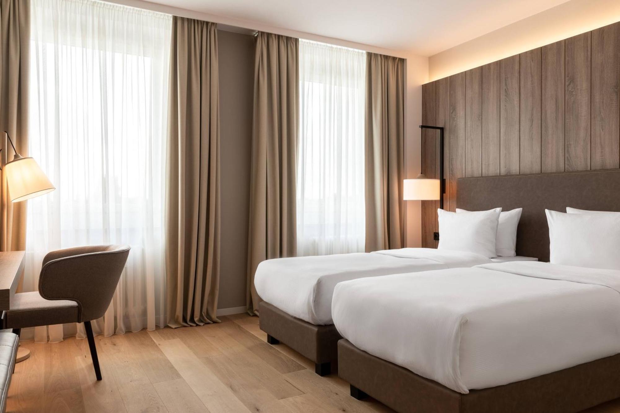Ac By Marriott Humboldthain Park