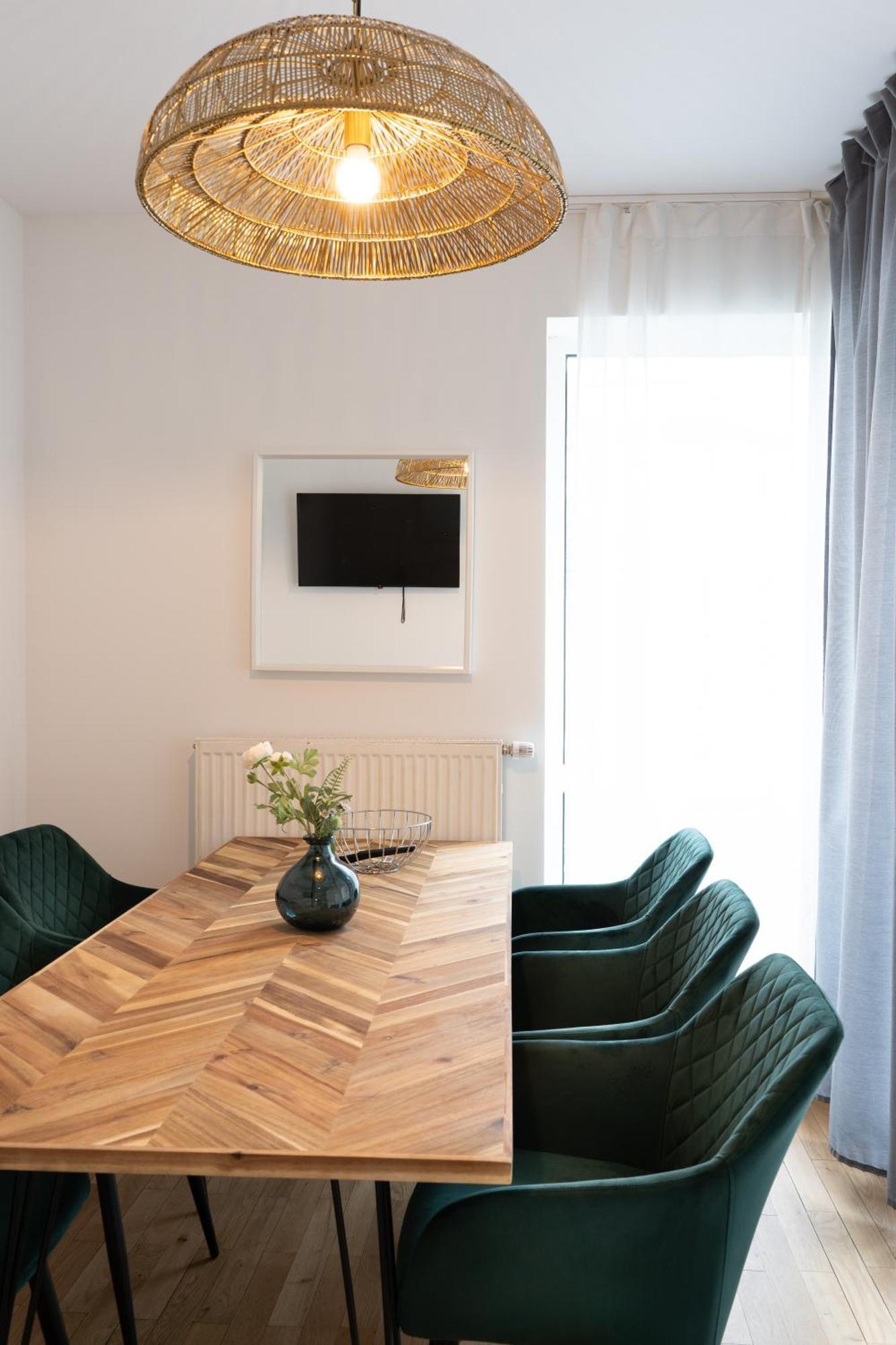 Urban Flats Apartment *