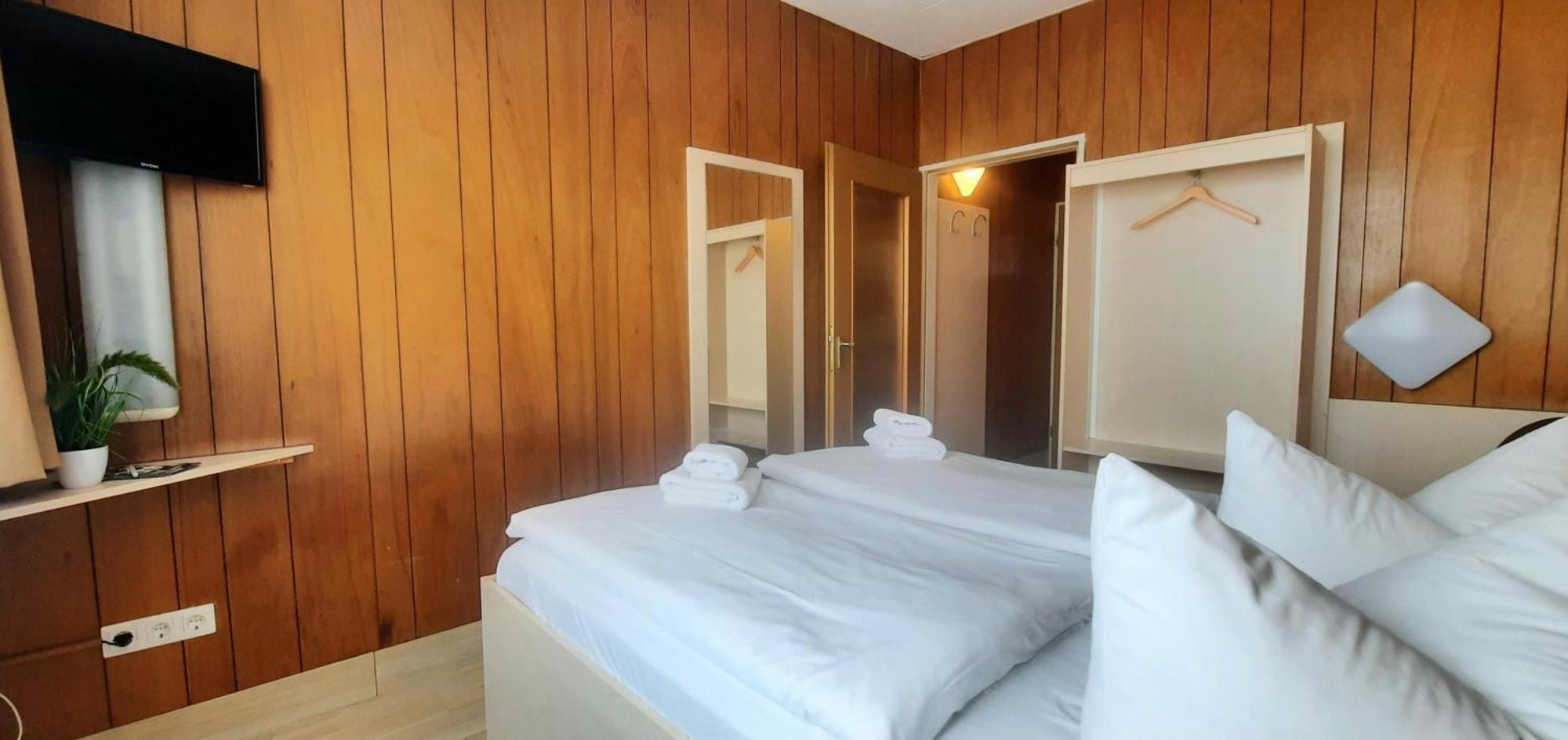 Hotel Central-hotel Tegel 2*