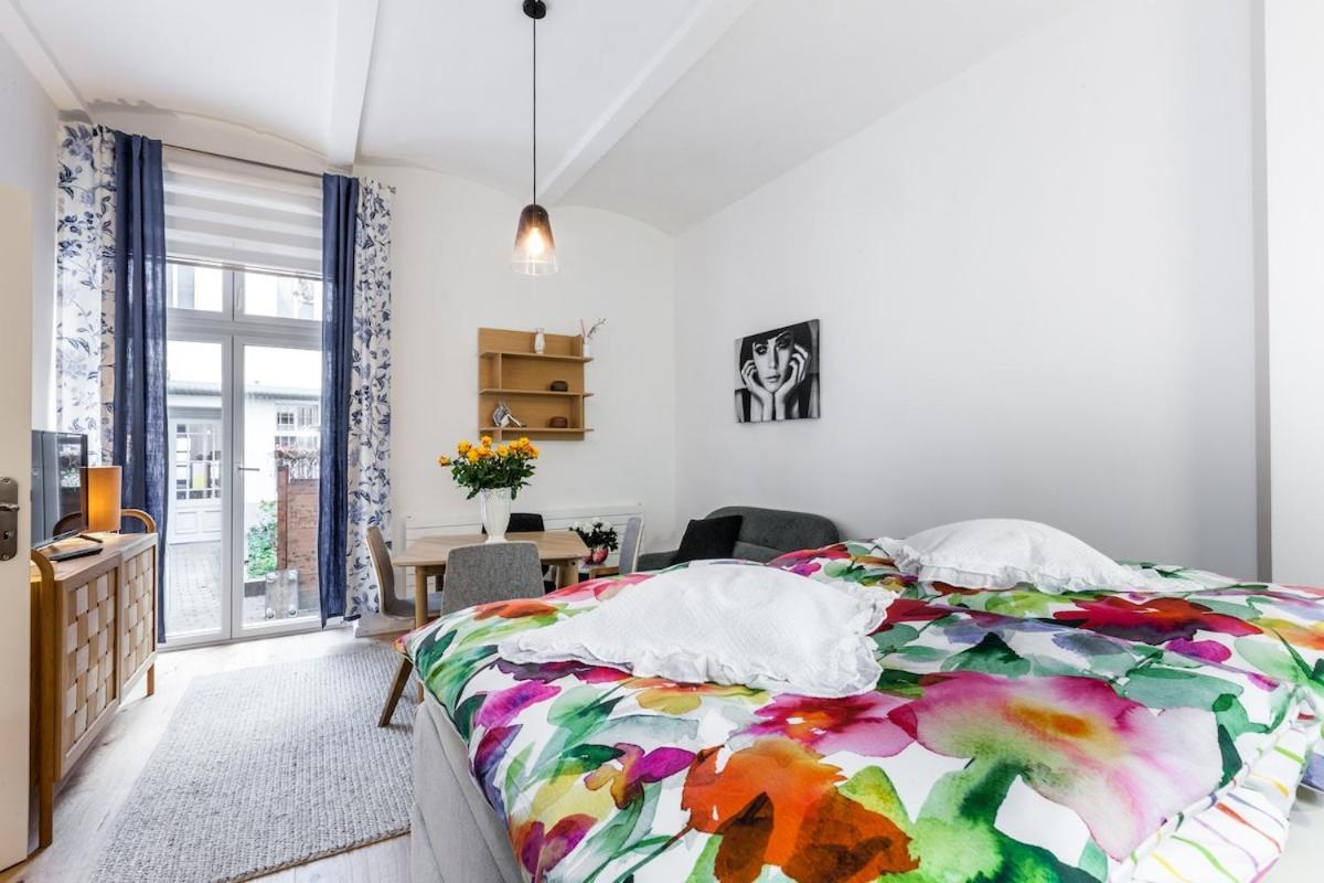 P42 Room22 Kollwitzkiez Apartment