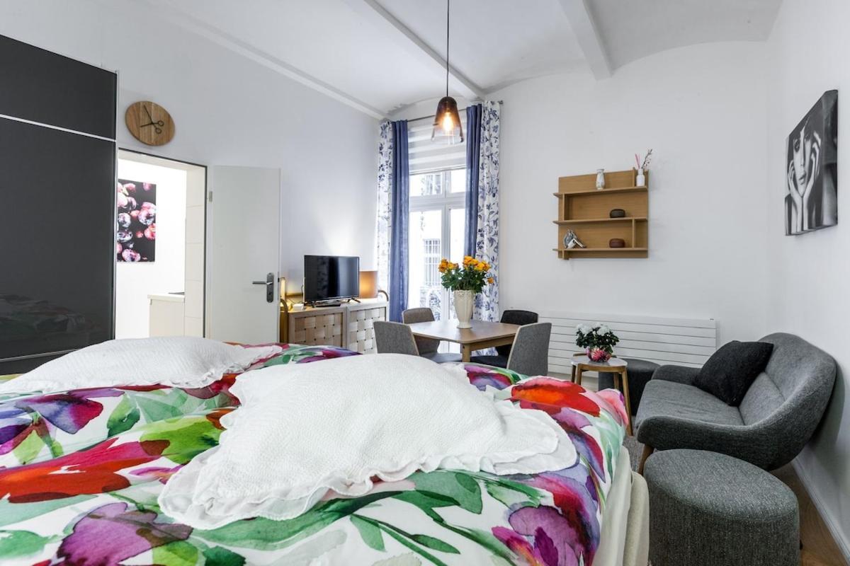 P42 Room22 Kollwitzkiez Berlin