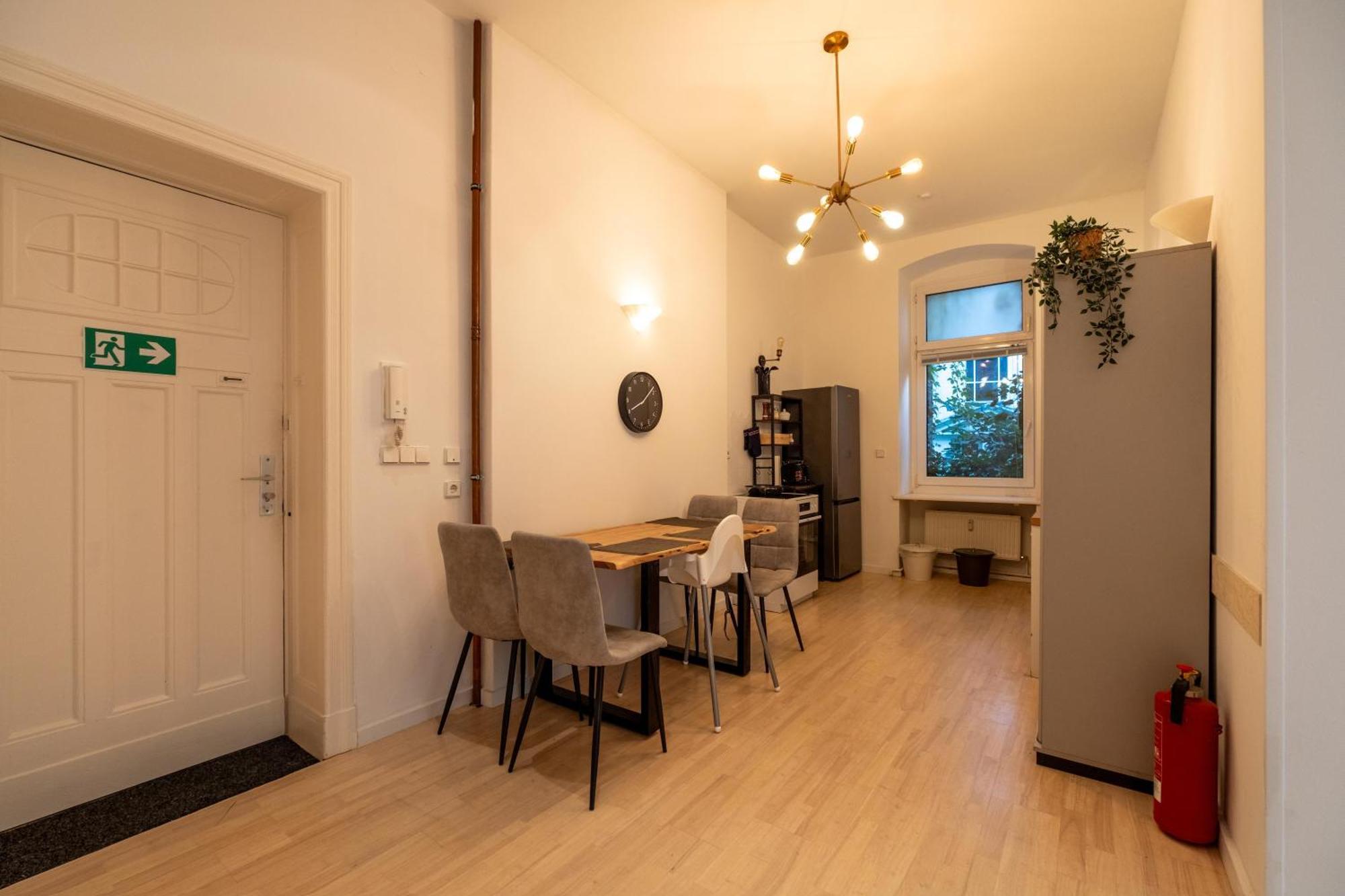 Evostay - Grosses In Zentraler Lage Apartment *