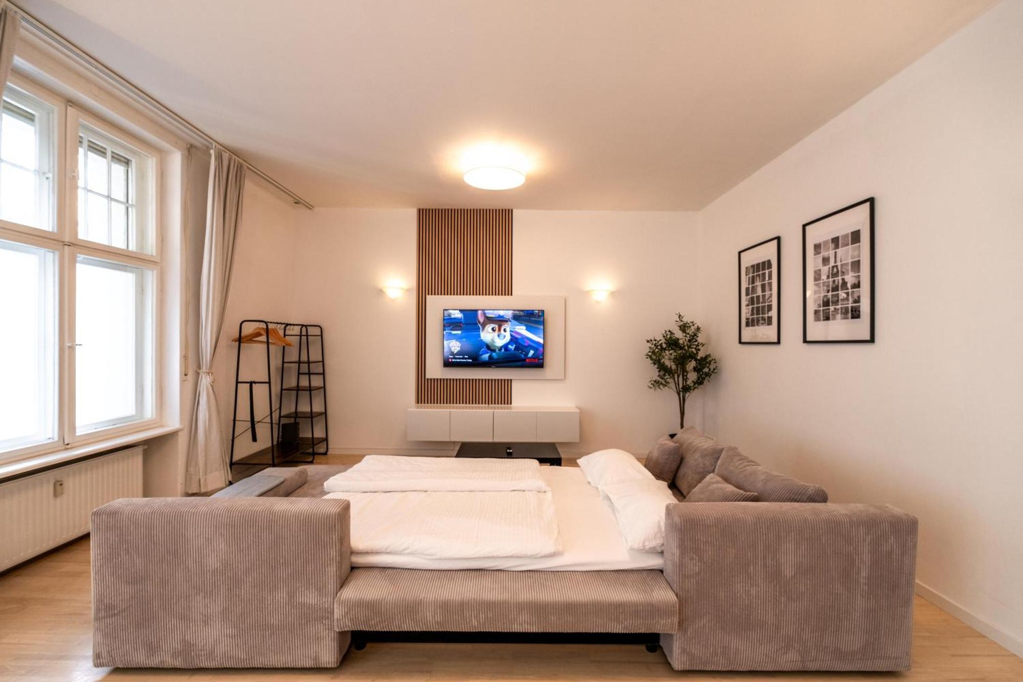 Evostay - Grosses In Zentraler Lage Apartment