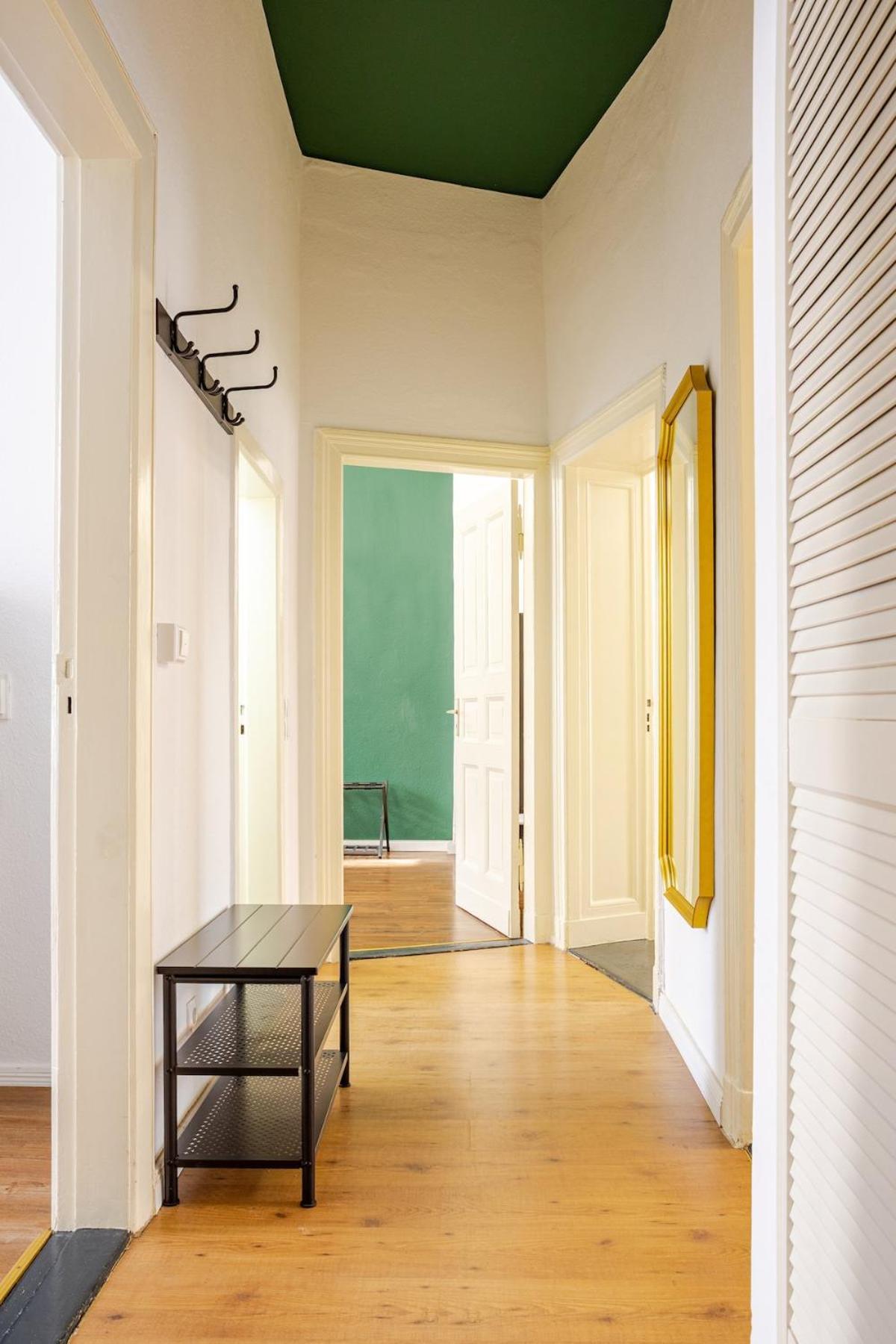 Apartment 3-room Treptower Park