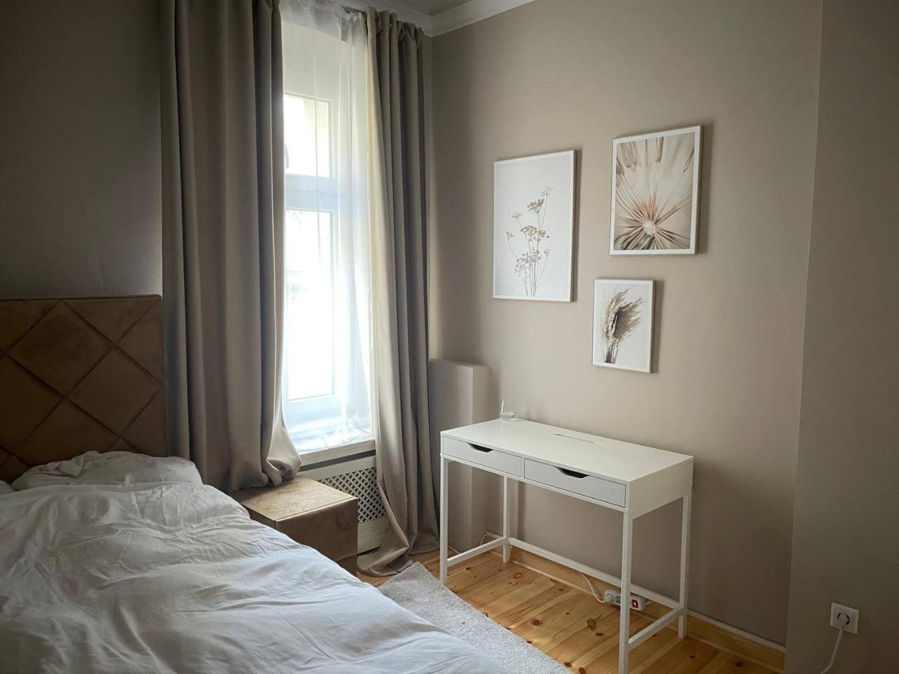 Apartment Warm And Stylish Kilian Schmid In For A Comfortable Berlin