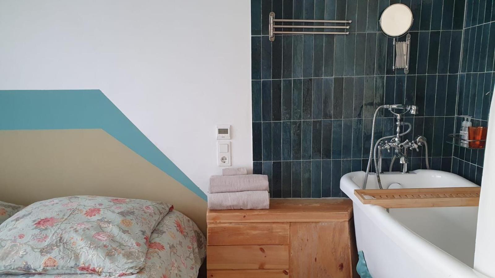 Squat Deluxe Berlin, The Guest house Berlin