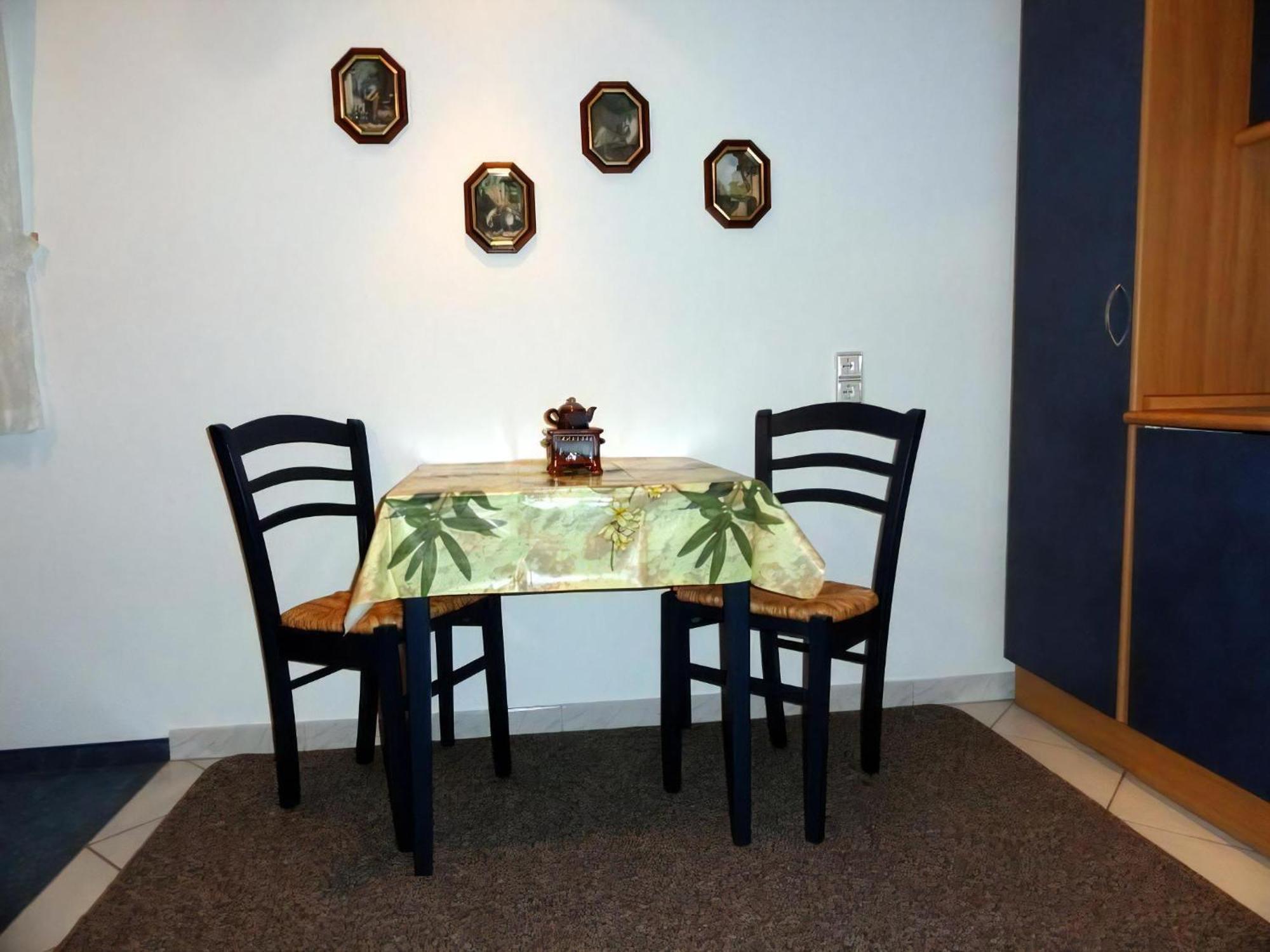 In Mueggelheim Mit Eigener Terrasse Ferienhaus *