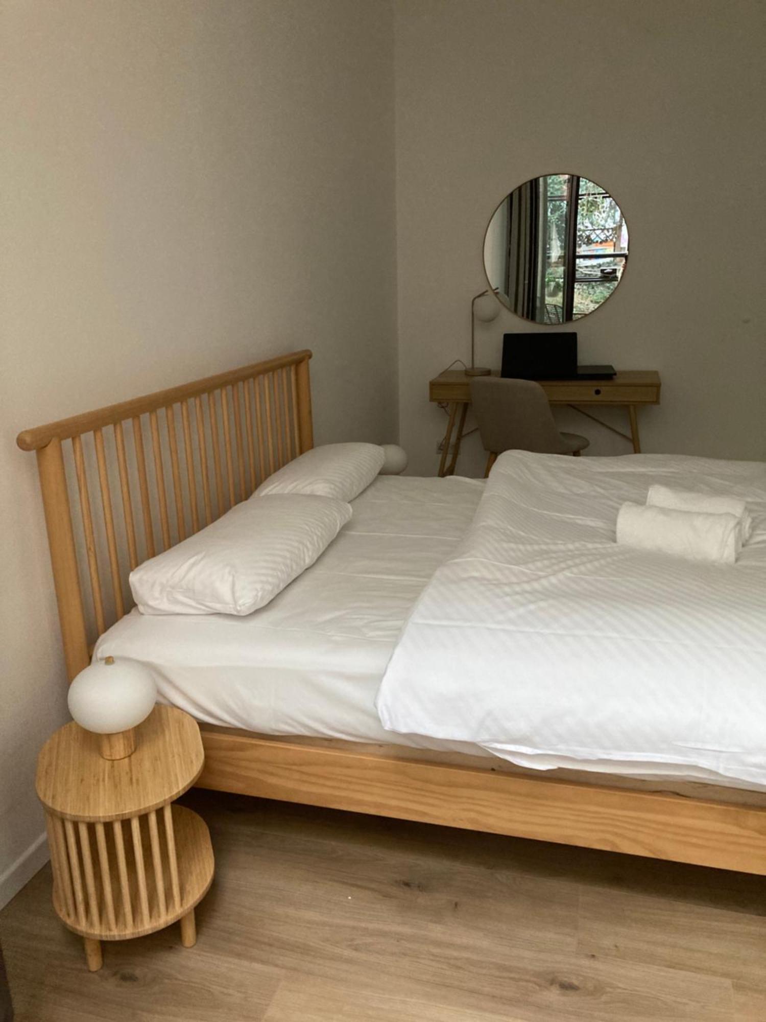 Minimal Kreuzberg Hostel *