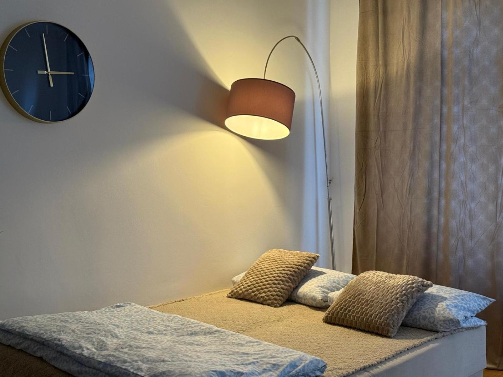 Urban Base Apartment *