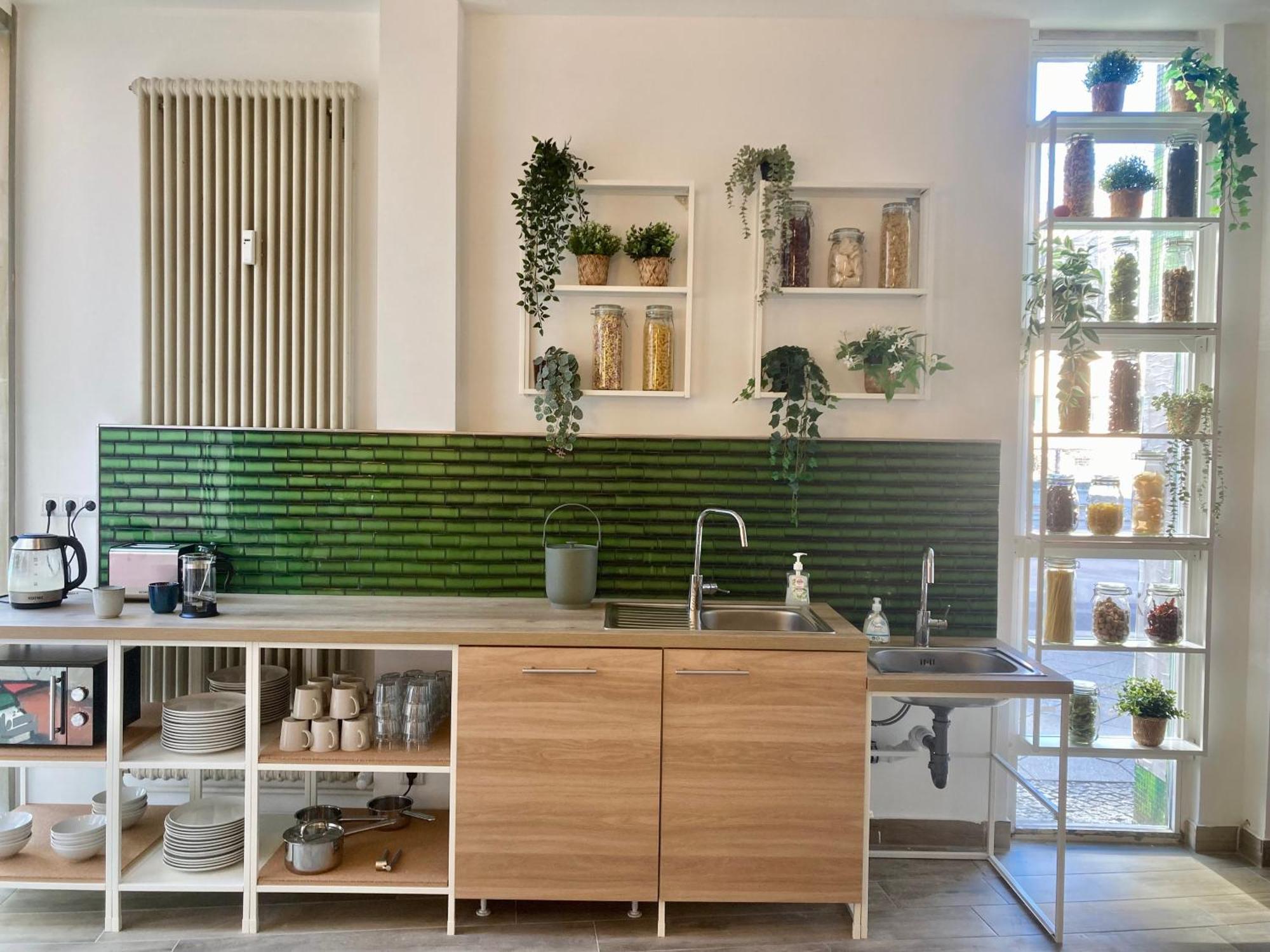 Minimal Kreuzberg Hostel *