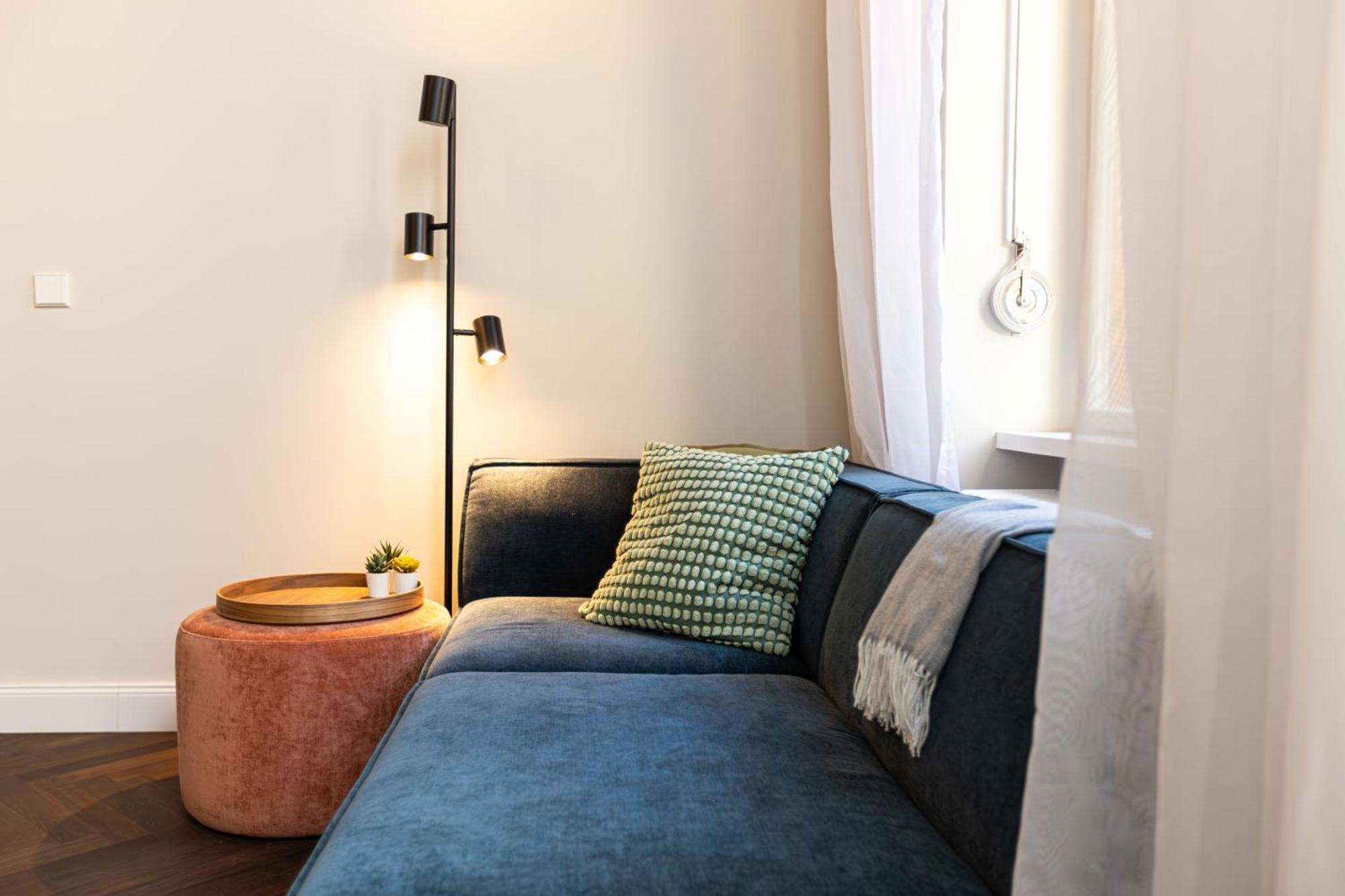 3 Bdr In Prenzlauer Berg With Cinema Berlin
