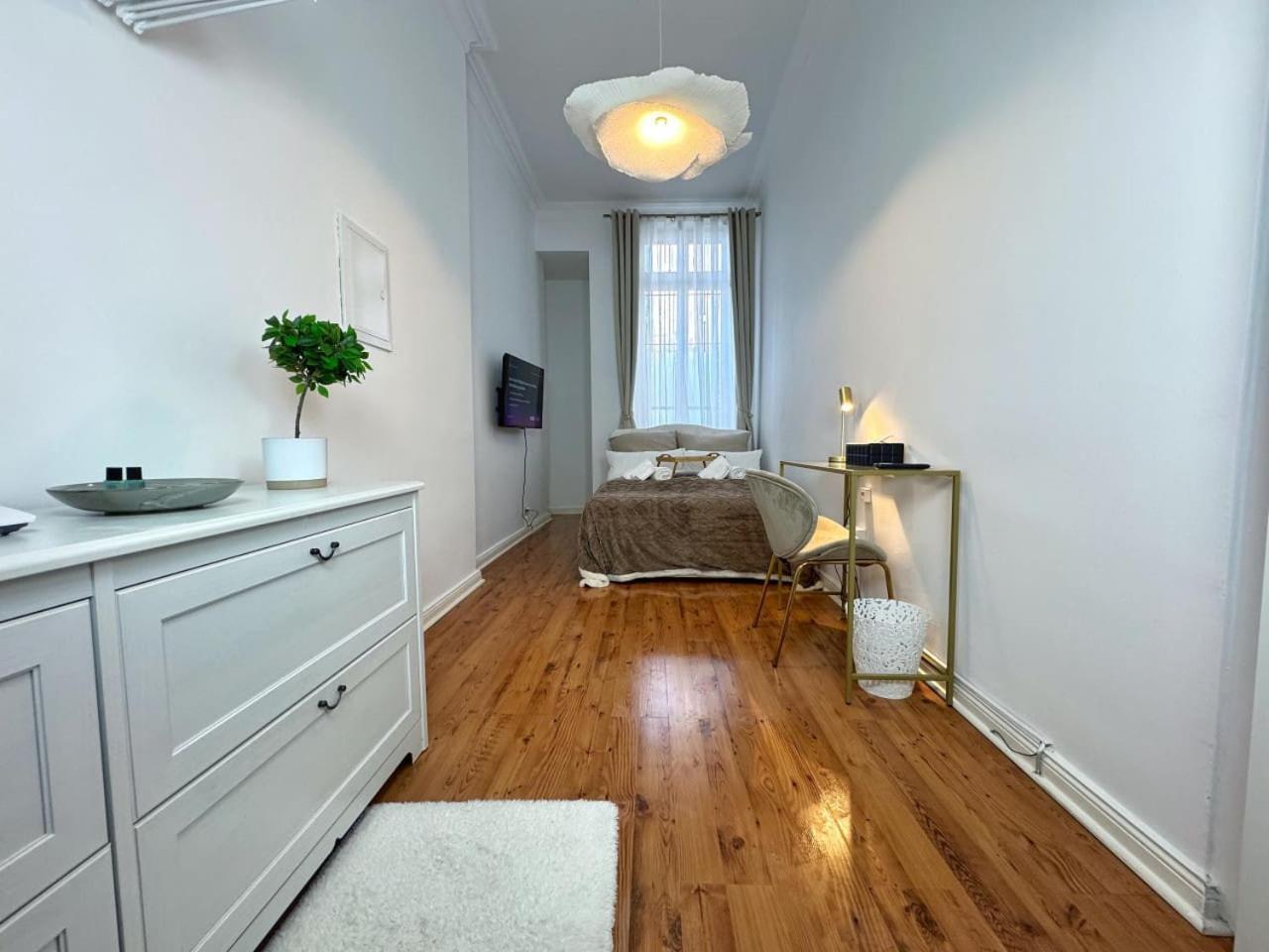 L Spacious Luxury In Prenzlauer Berg Apartment Berlin