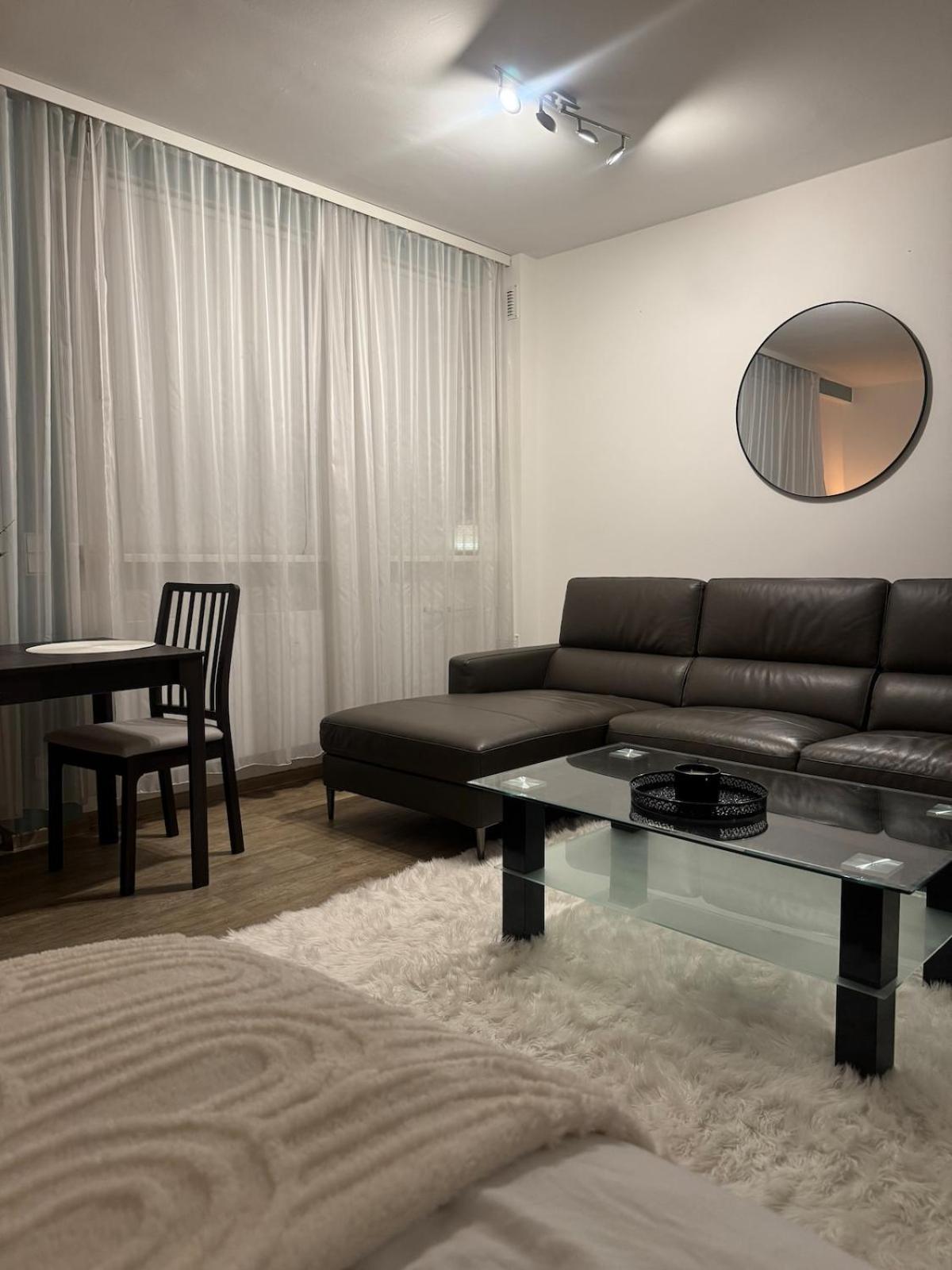 Fast Transport To Prenzlauer Berg & Friedrichshain Apartment Berlin