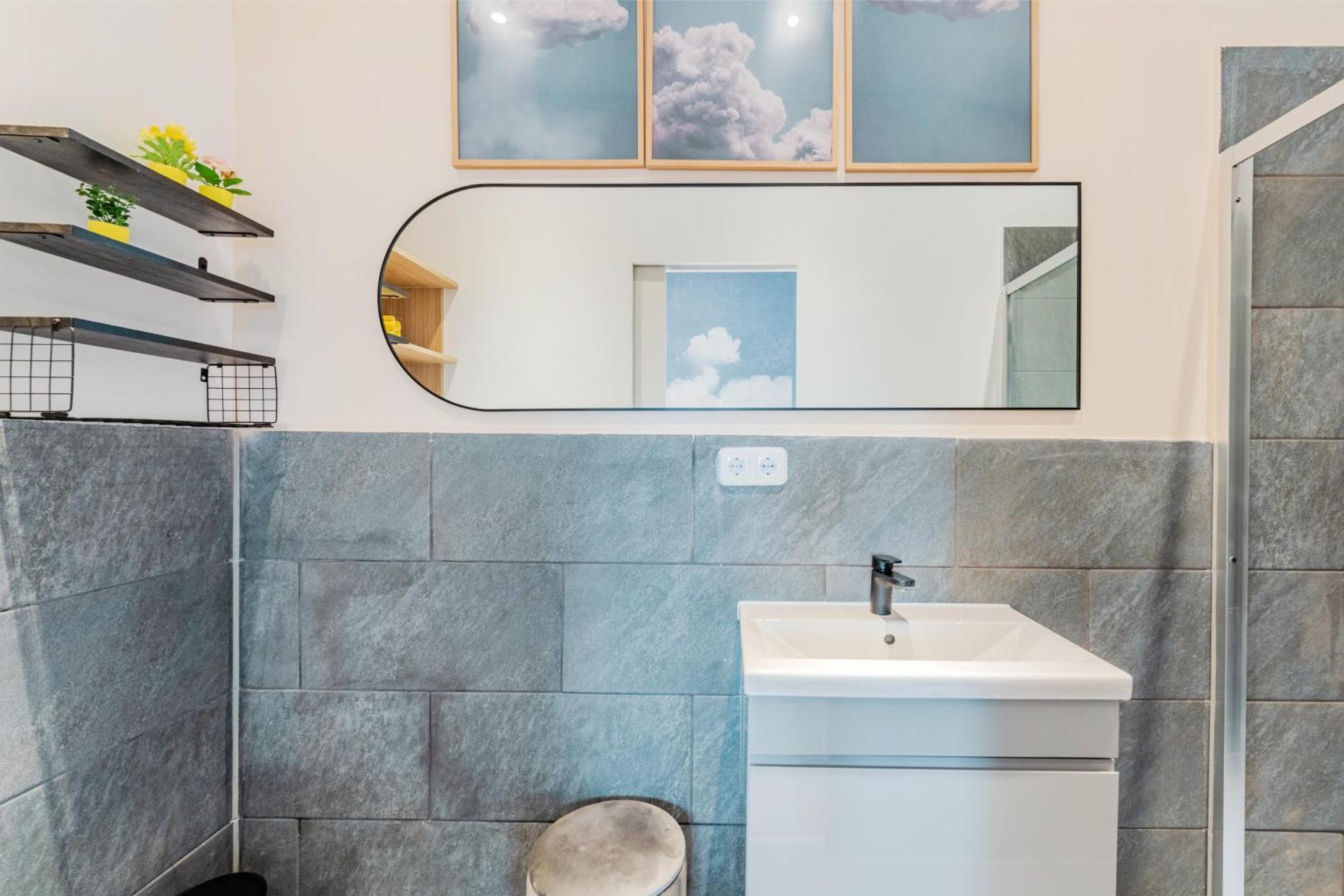 Apartment Clouds Flat In Self Check In Berlin