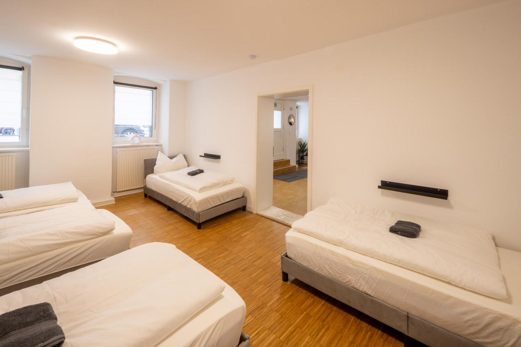 Apartment 100qm2, Superior Suite, 8 Beds, Rain Shower Berlin