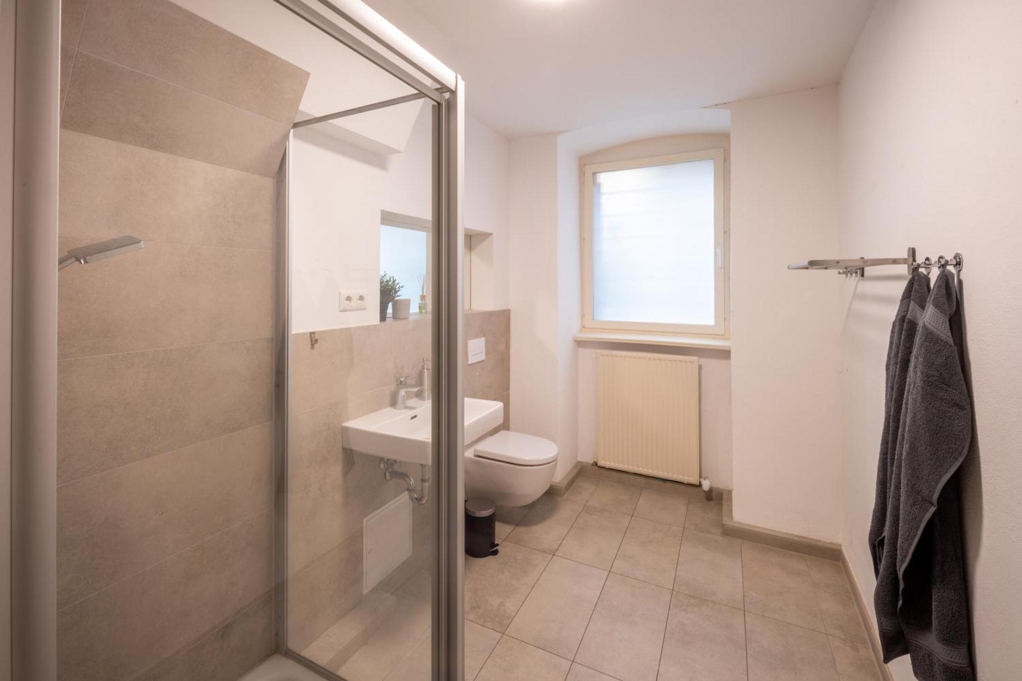 Apartment 100qm2, Superior Suite, 8 Beds, Rain Shower *