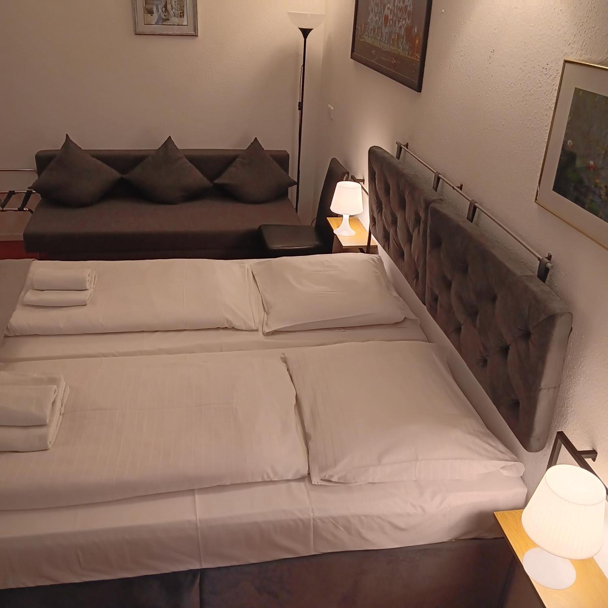 Amelie Hotel