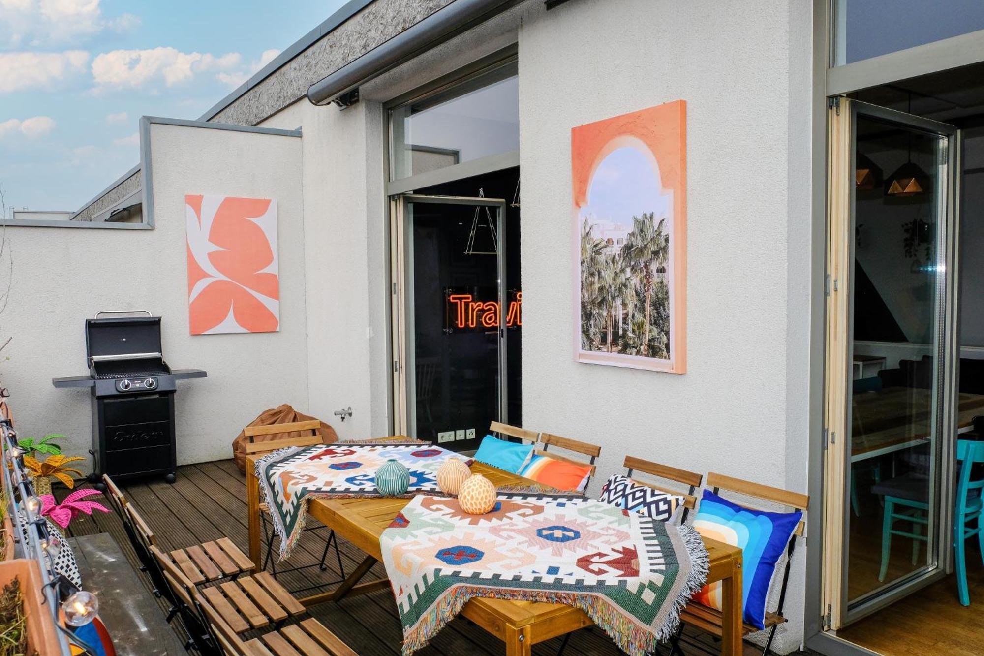 Roof&chill Loft I Overthetop 2-level I 170m2 I 2 Baeder I Bachelor I Familien I Gruppen I Events * Berlin