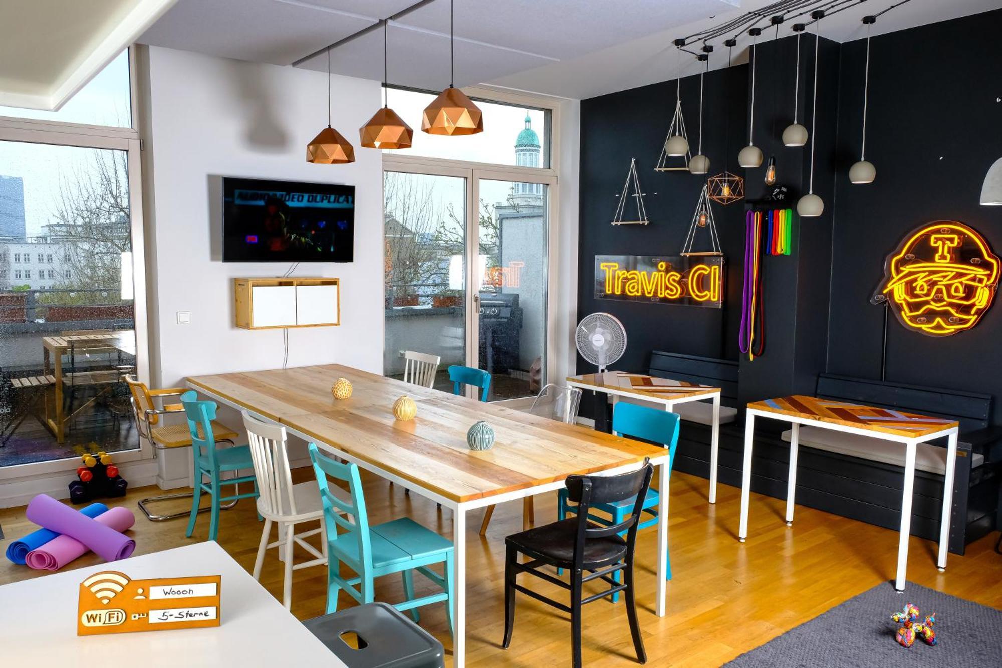 Roof&chill Loft I Overthetop 2-level I 170m2 I 2 Baeder I Bachelor I Familien I Gruppen I Events Apartment Berlin