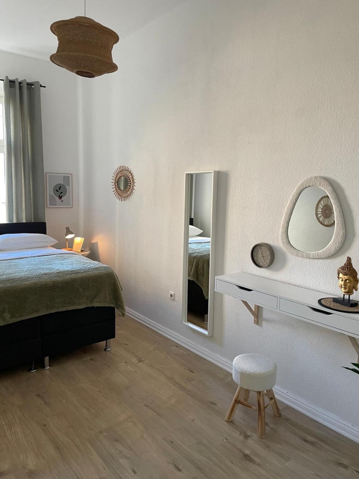 Apartment Urban Living Im Kiez Von Neukoelln 3zi 100qm