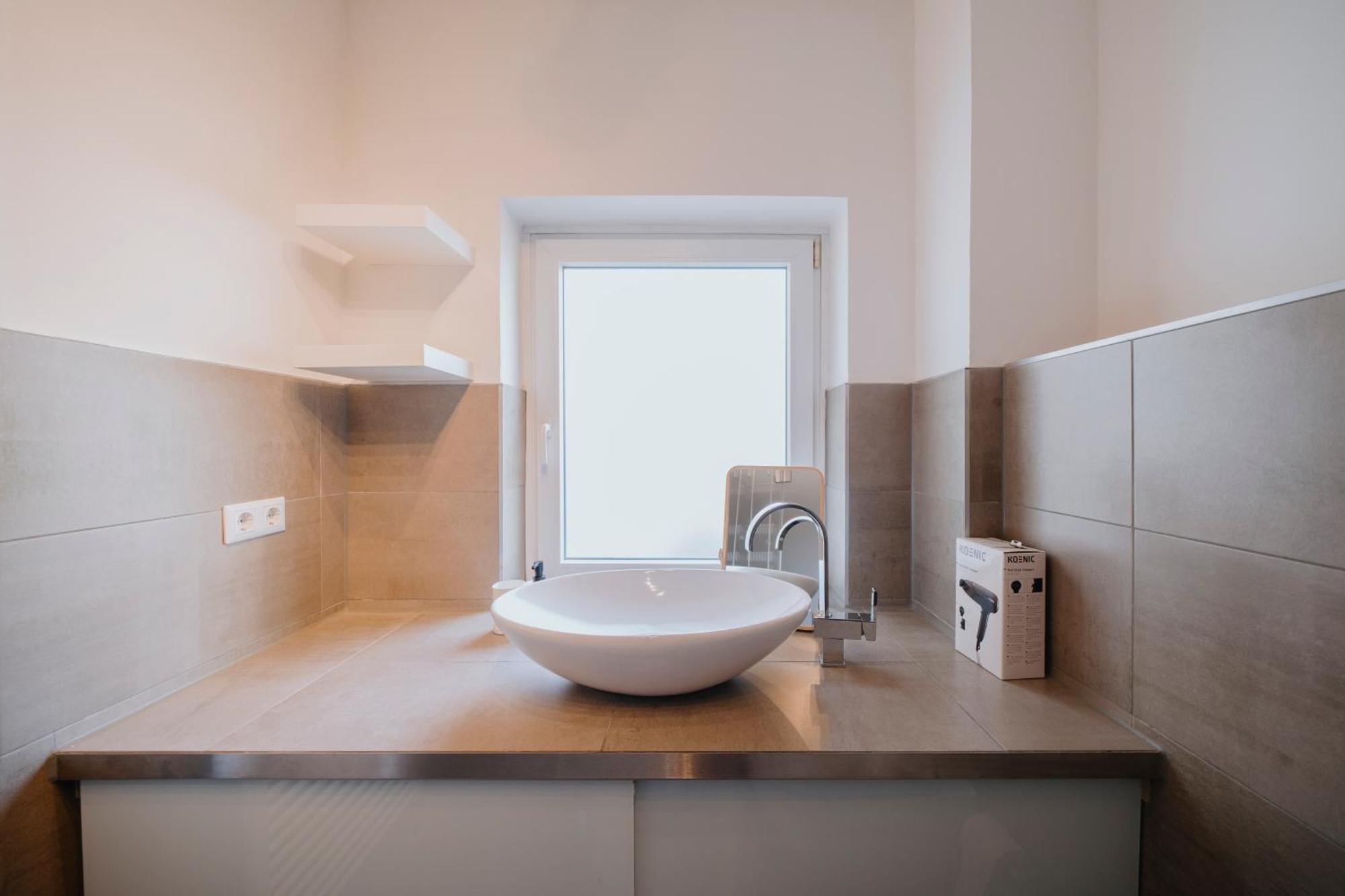 Apartment Lovely With Balcony - Cozy , Near Kadewe & Kurfuerstendamm Berlin