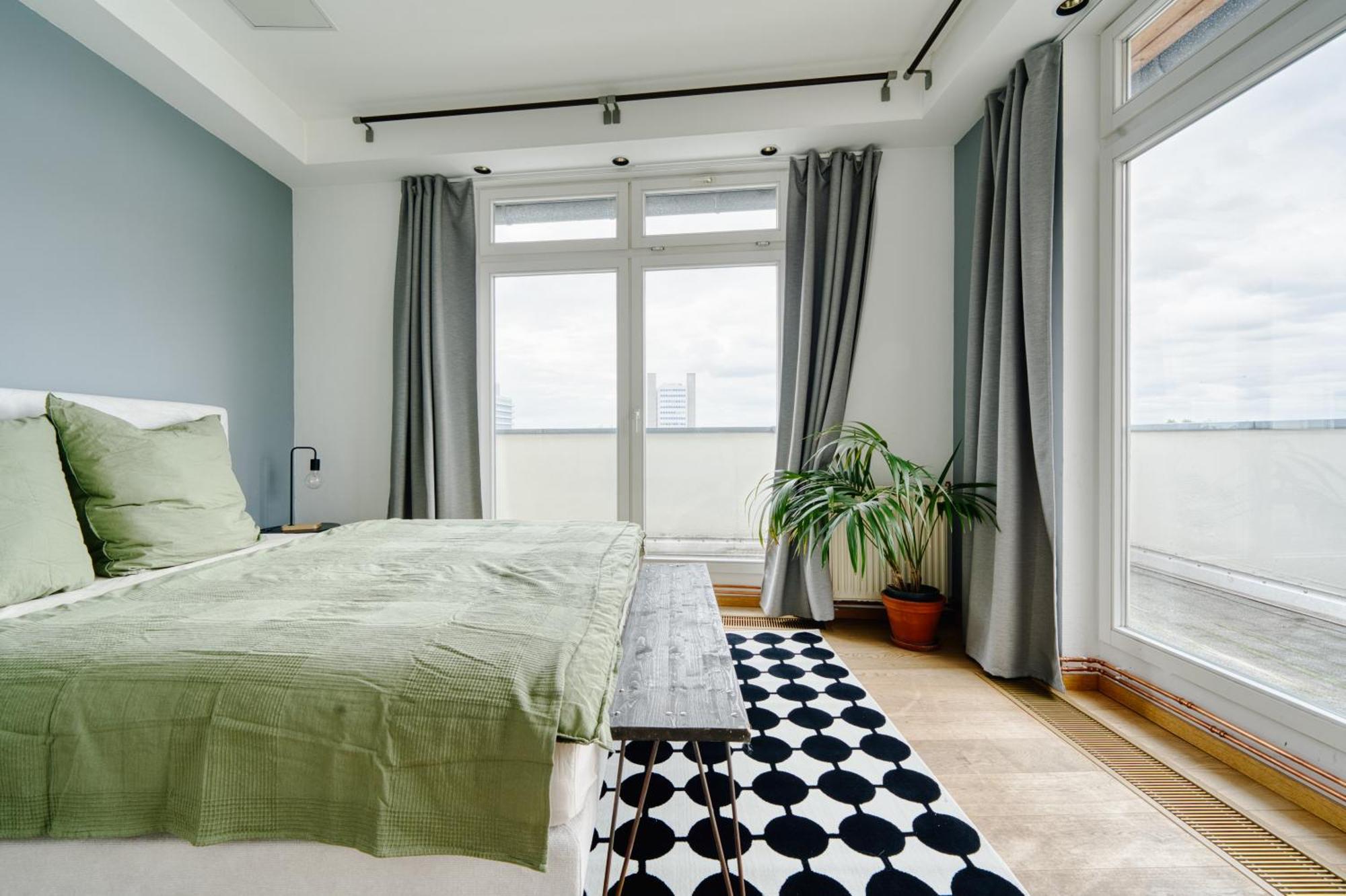 Big Urban Loft - Bis Zu 20 Personen - 180qm - 180 Grad Skyline Balkon *