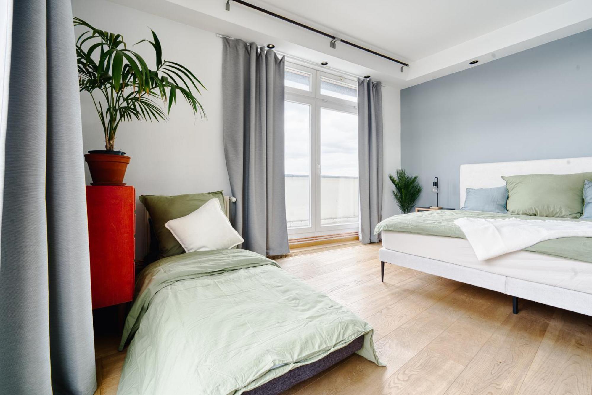 Big Urban Loft - Bis Zu 20 Personen - 180qm - 180 Grad Skyline Balkon Apartment Berlin