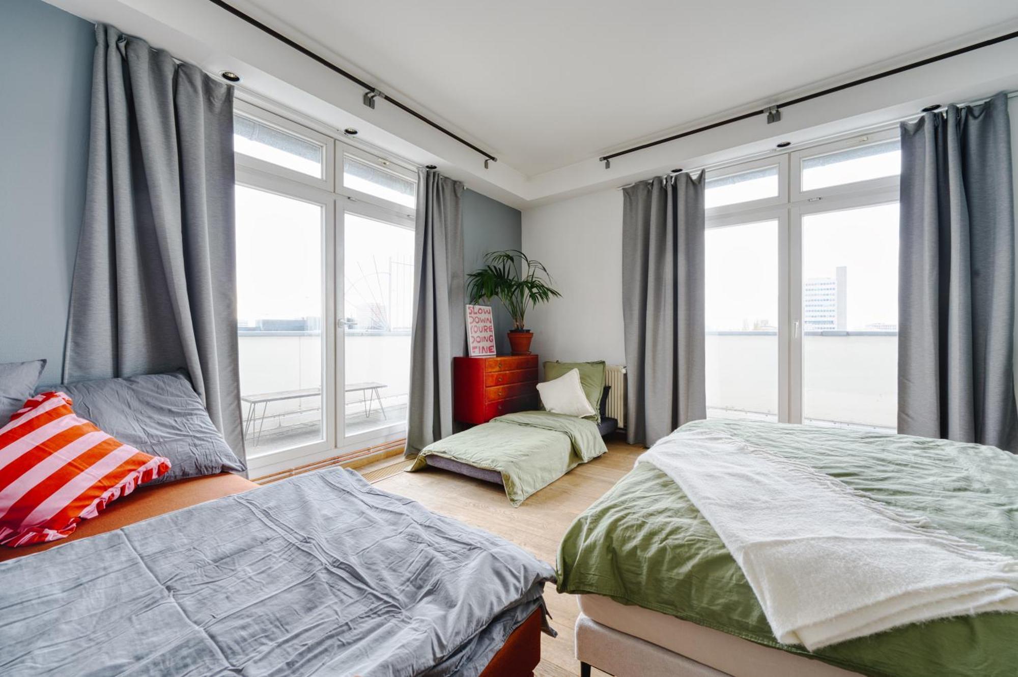 Apartment Big Urban Loft - Bis Zu 20 Personen - 180qm - 180 Grad Skyline Balkon