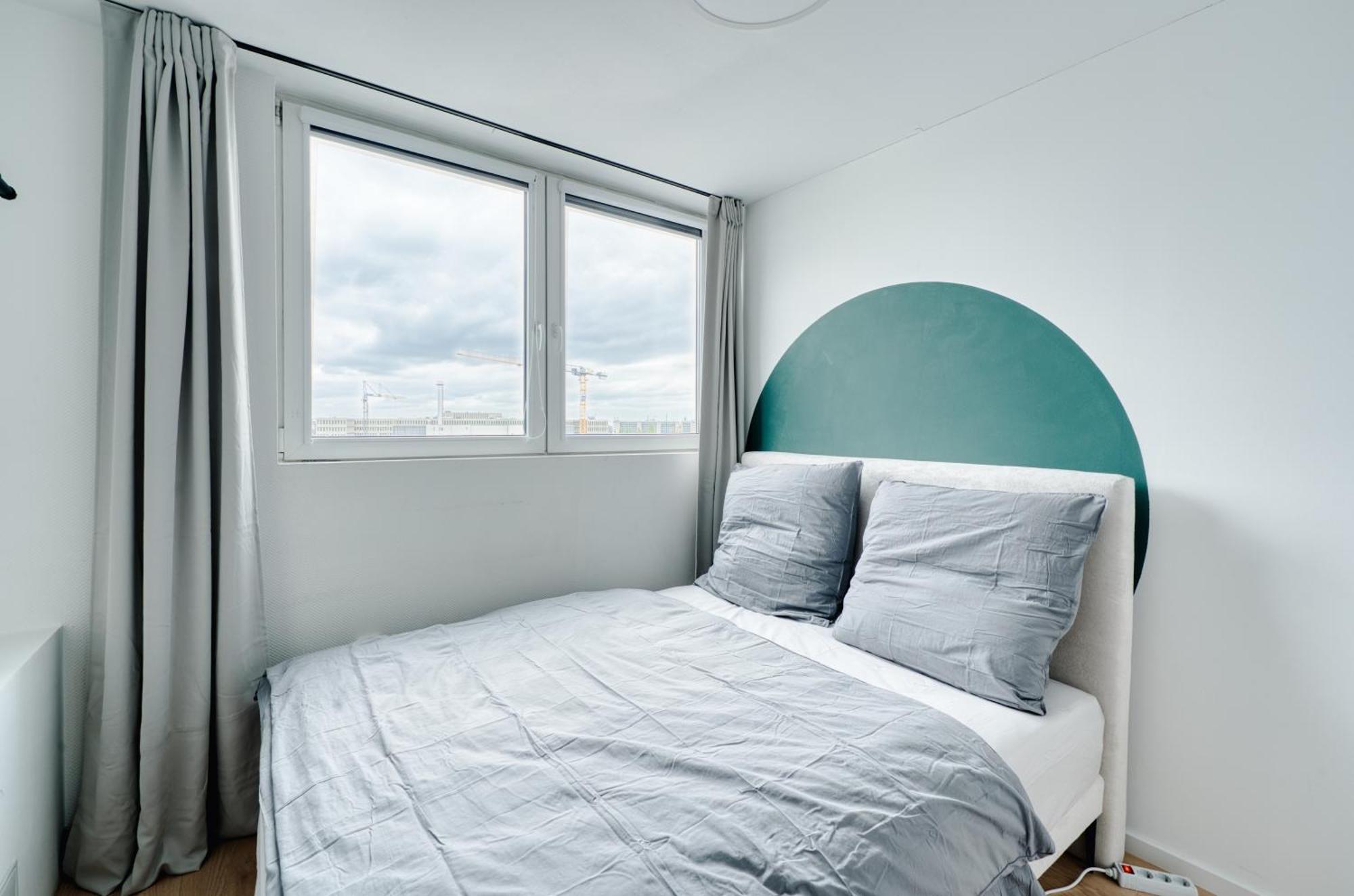 Urban Loft - 180 Skyline Balkon - 4sz - Hbf