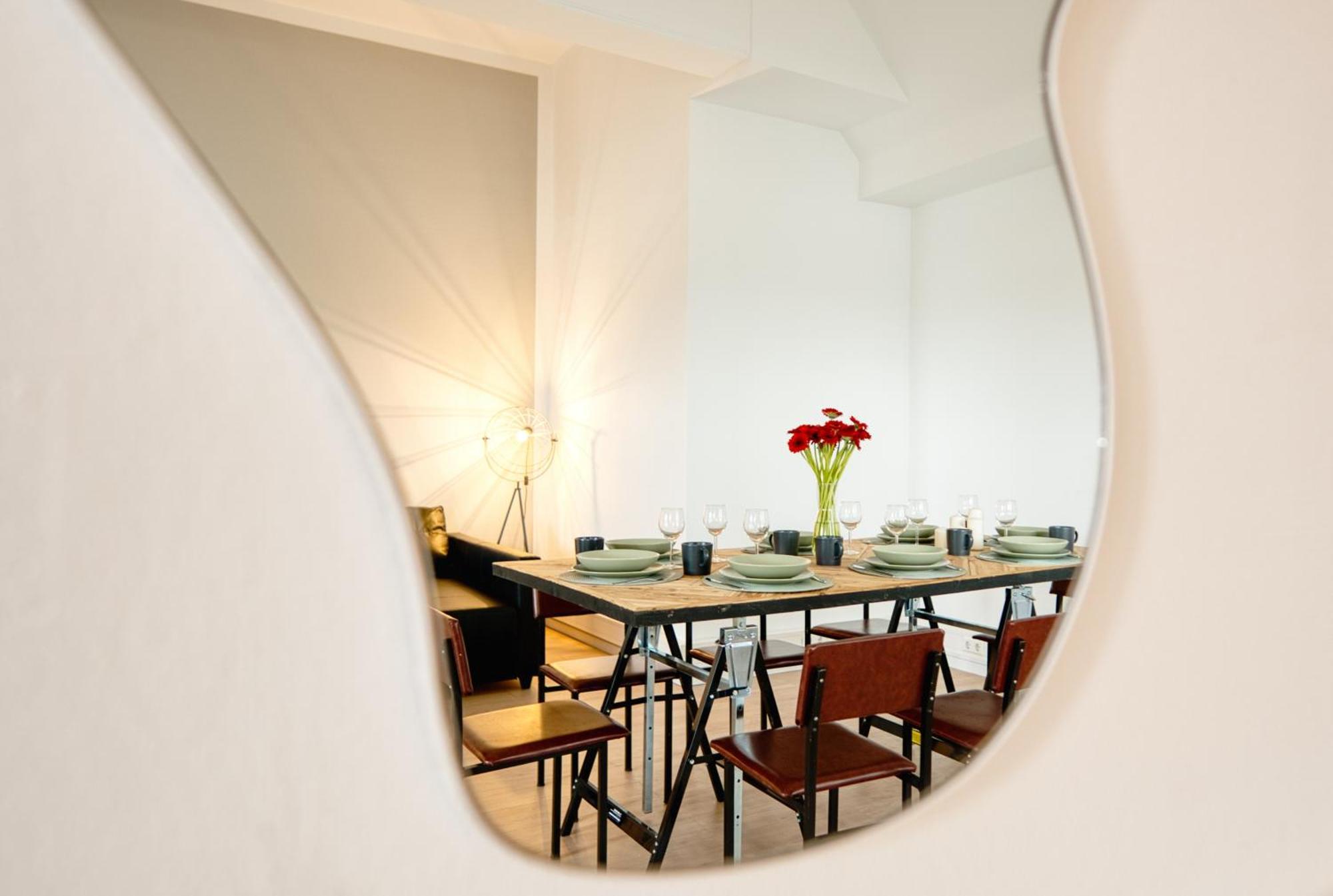 Urban Loft - 180 Skyline Balkon - 4sz - Hbf Apartment Berlin