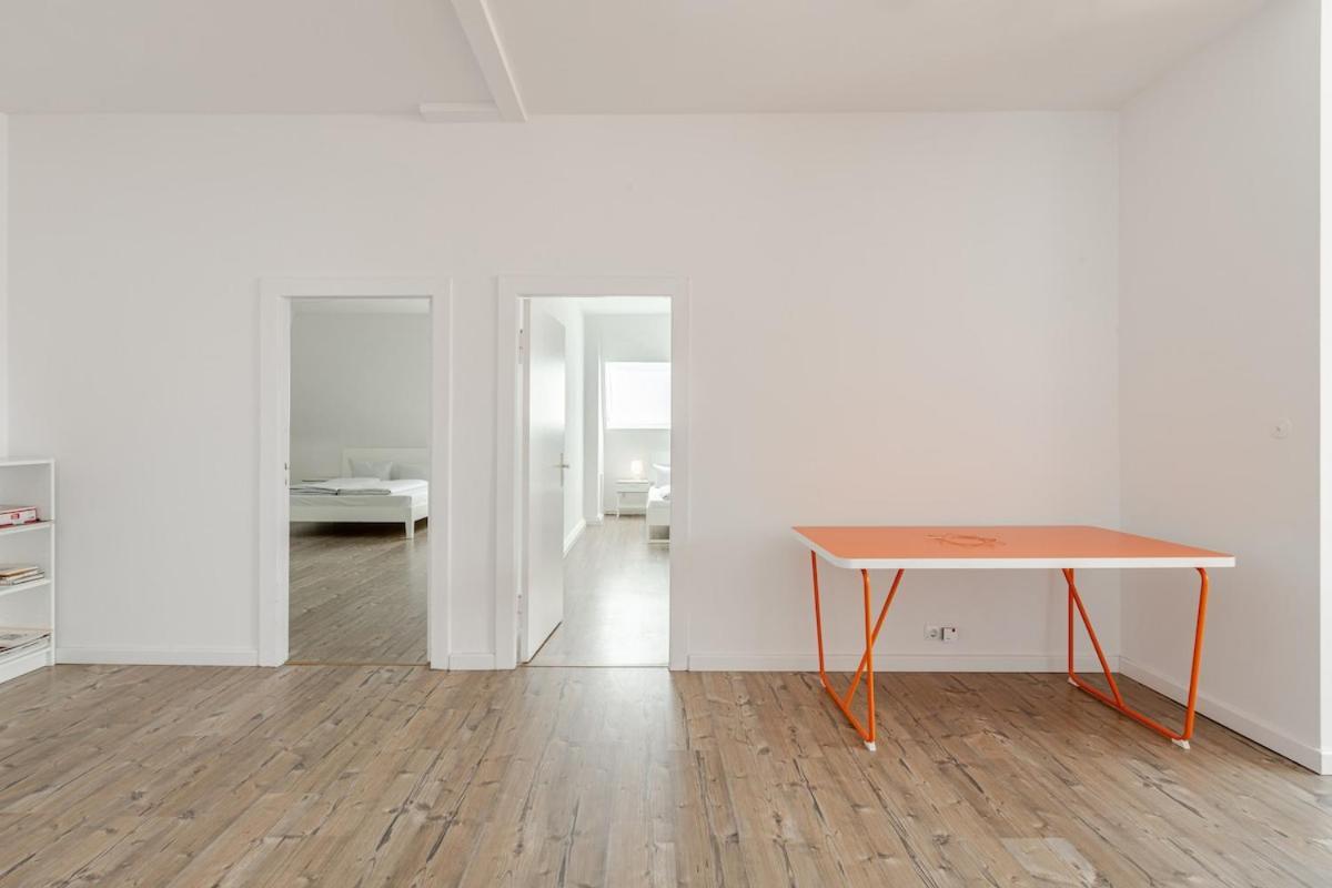 Beautiful Designer Loft Apartment *