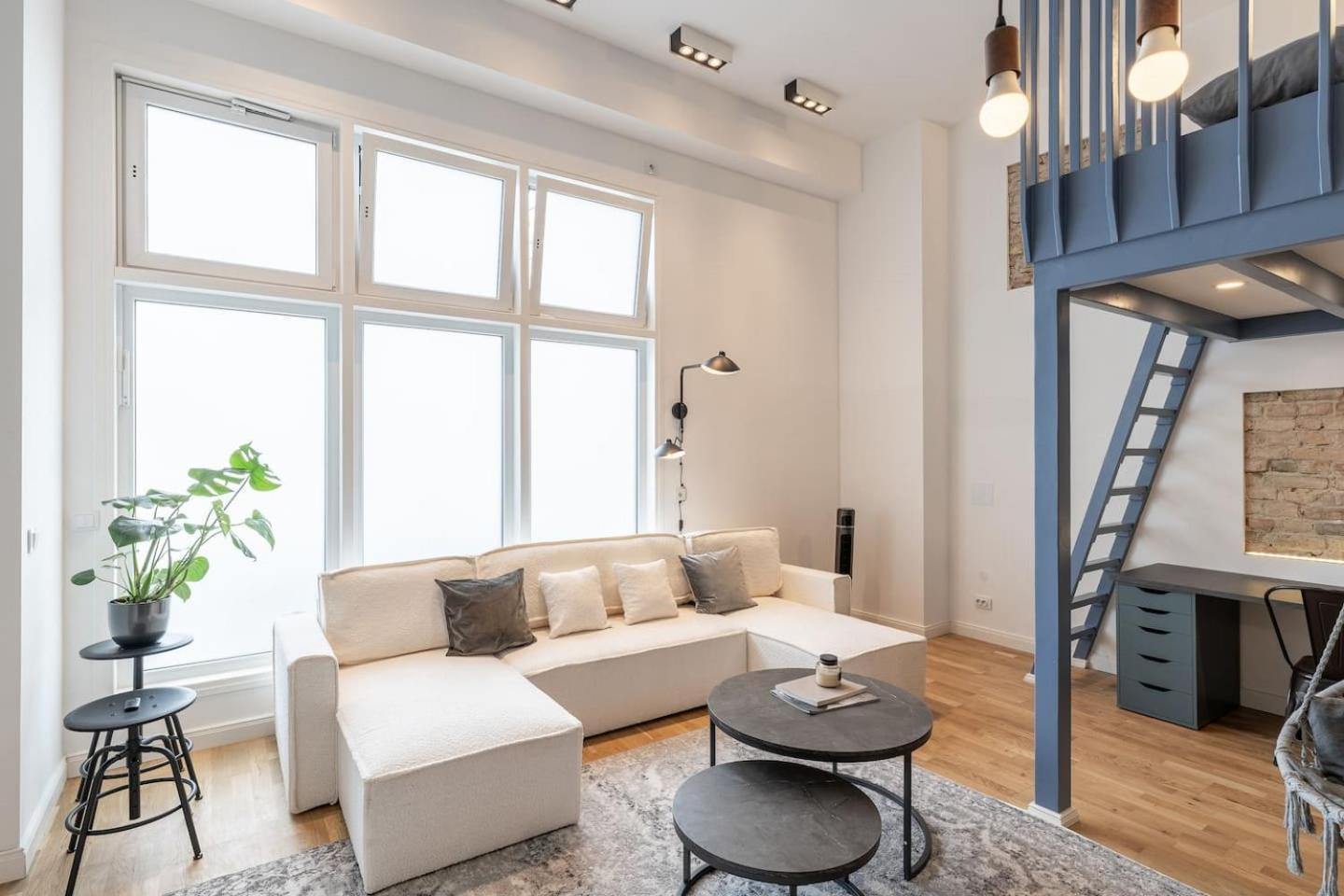 Rein18 Ron Apartment *