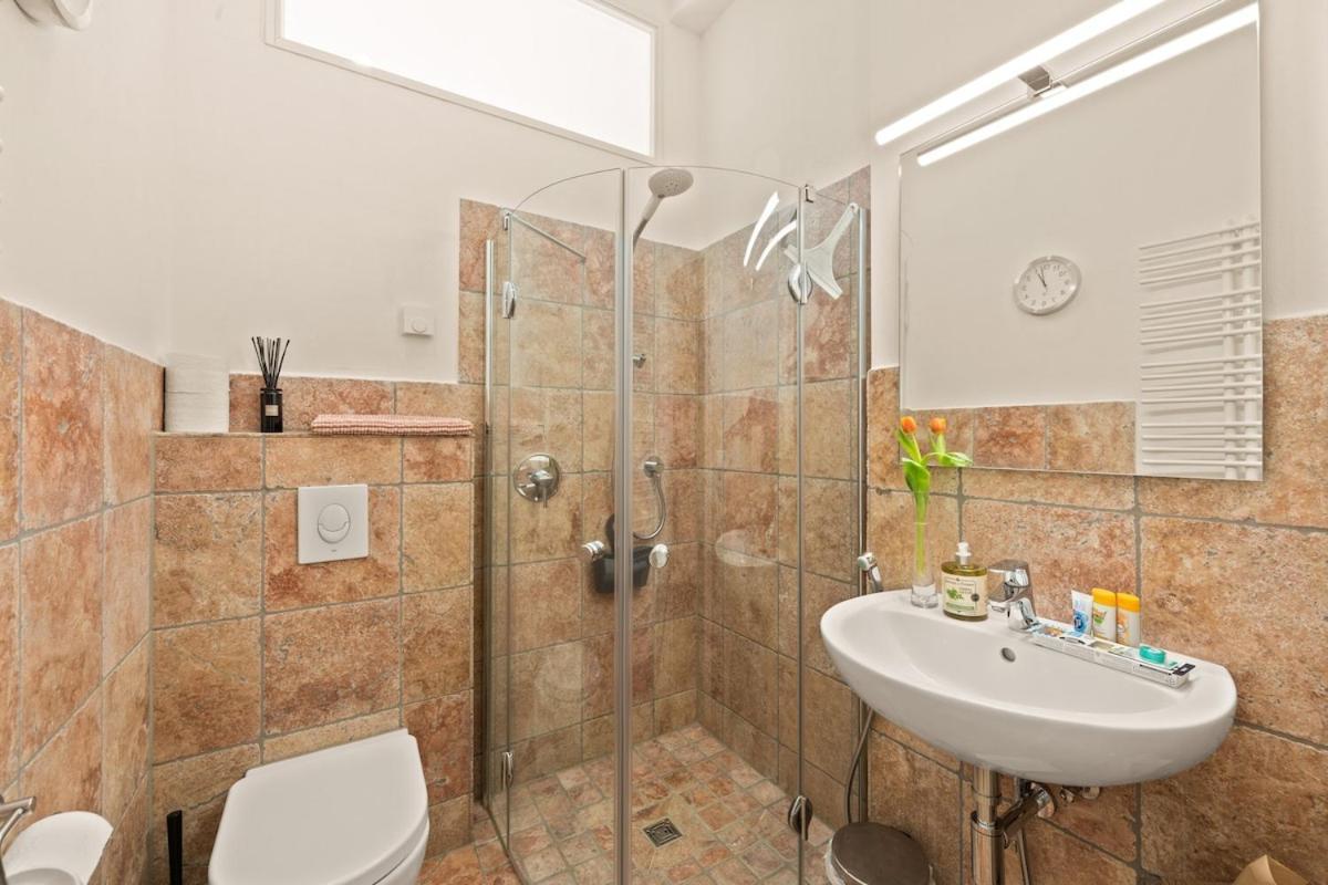 Apta Downtown Monument4rent Near Checkpoint Charlie Apartment