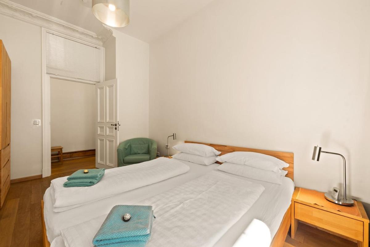 Apta Downtown Monument4rent Near Checkpoint Charlie Apartment *