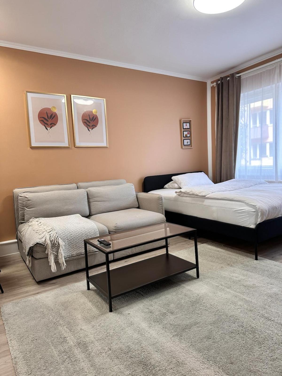 Apartment Gemuetliches In Neukoelln - Privat Parkplatz *