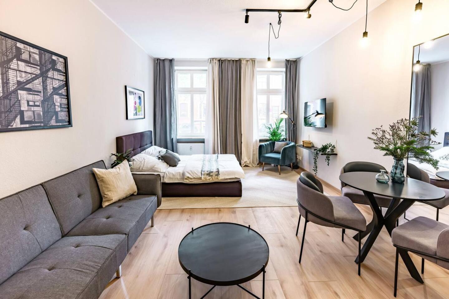 Bh5 Ron Hotel