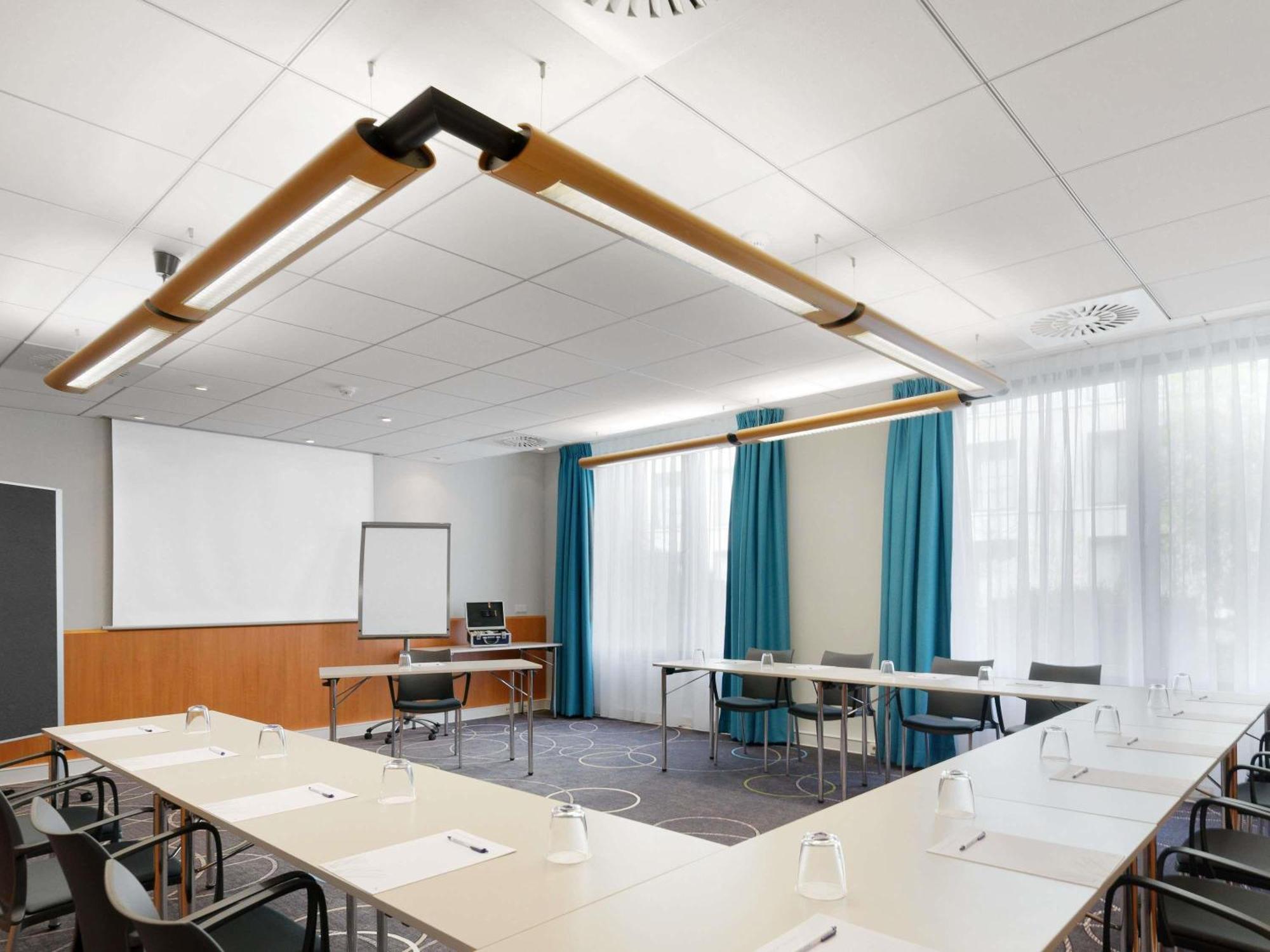 Hotel Novotel Mitte 4*