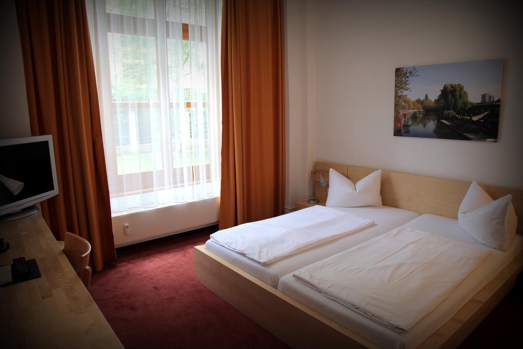 Hotel 26