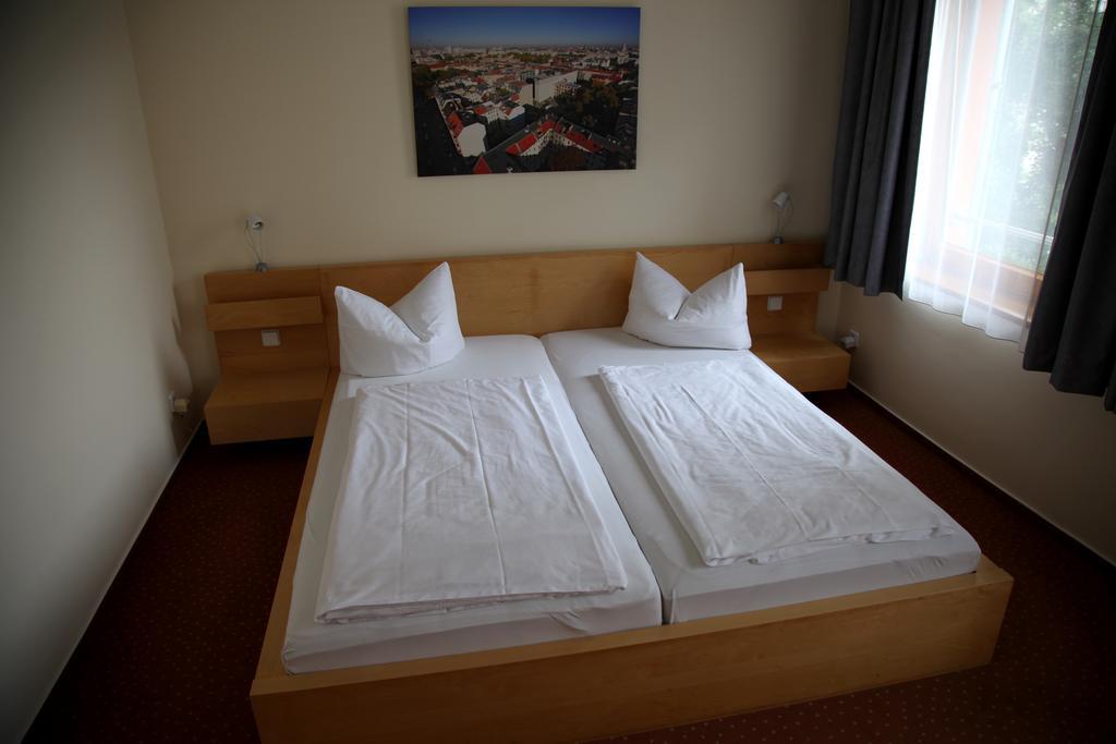 26 Hotel