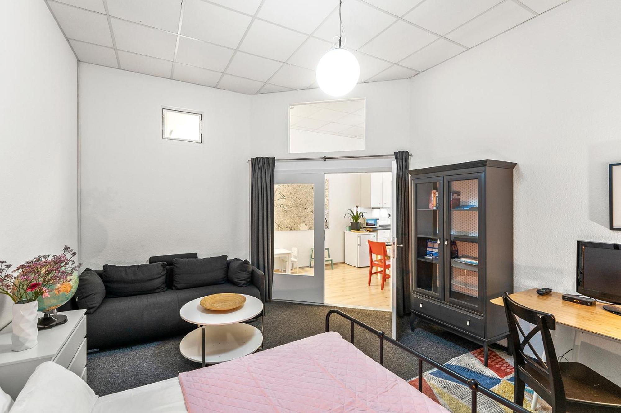 33 Abcd Alexanderplatz Apartment