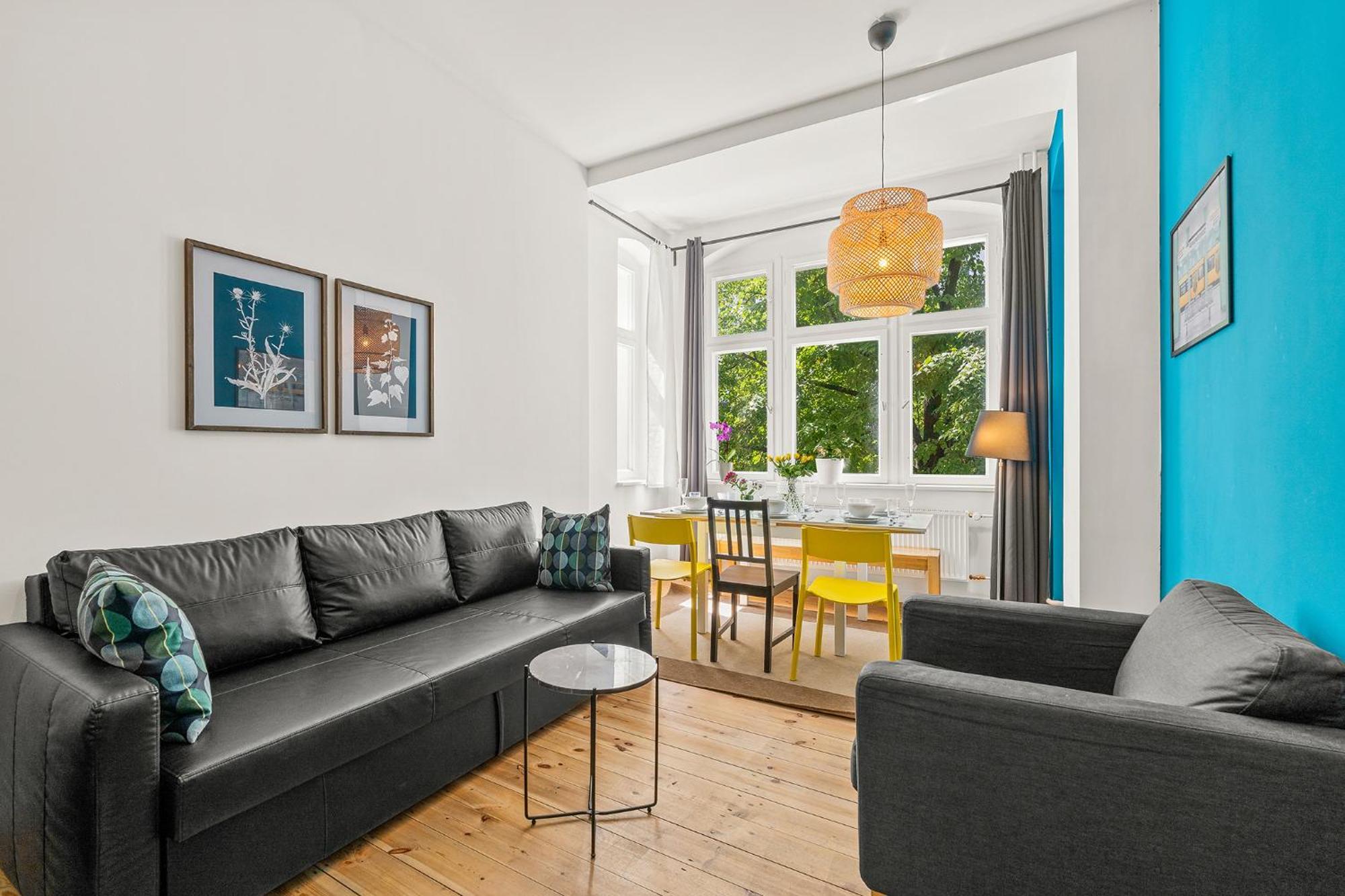 33 Efg Schoenhauser Allee Mit Balkon Apartment