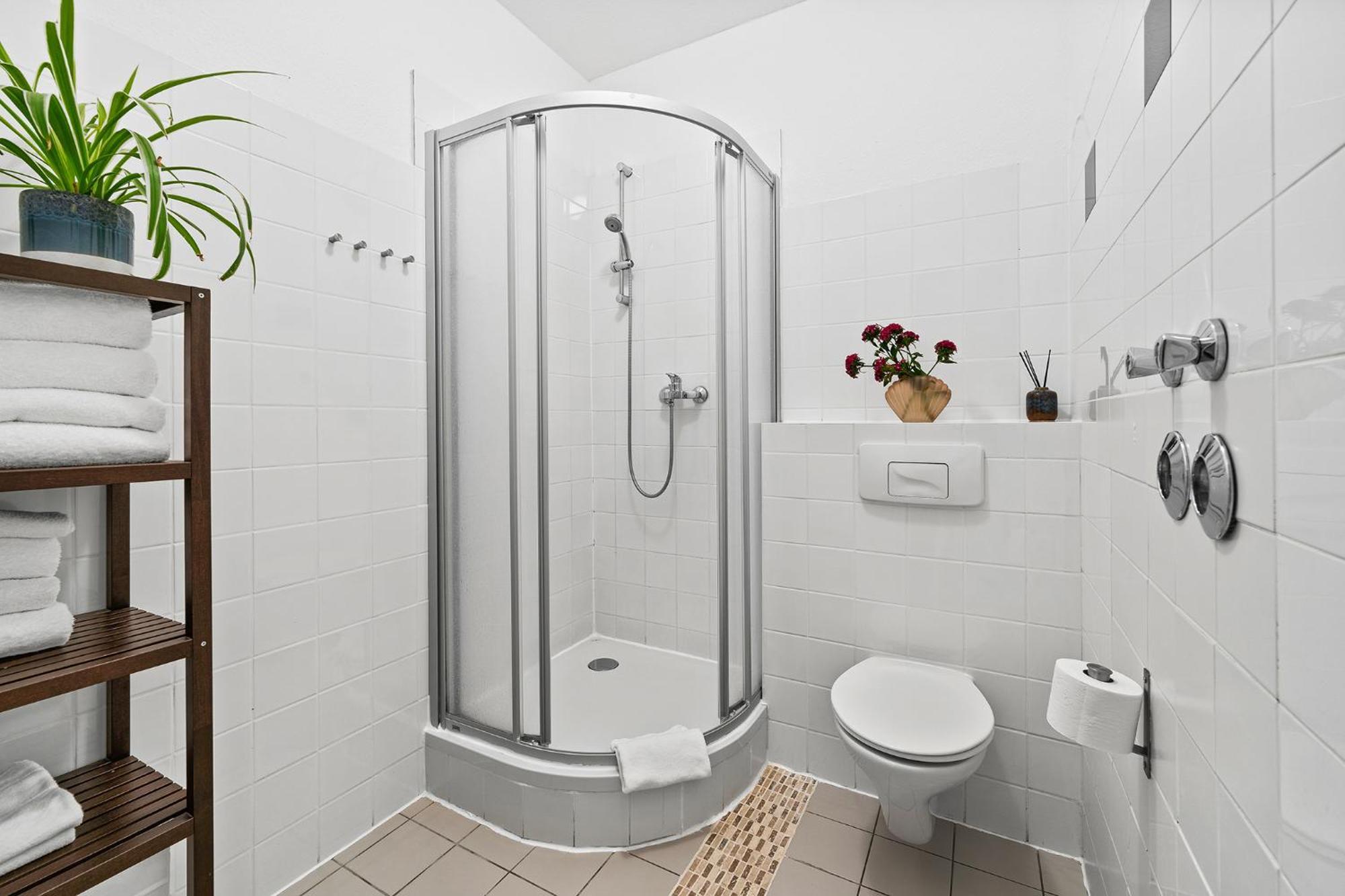 Apartment 33 Efg Schoenhauser Allee Mit Balkon Berlin