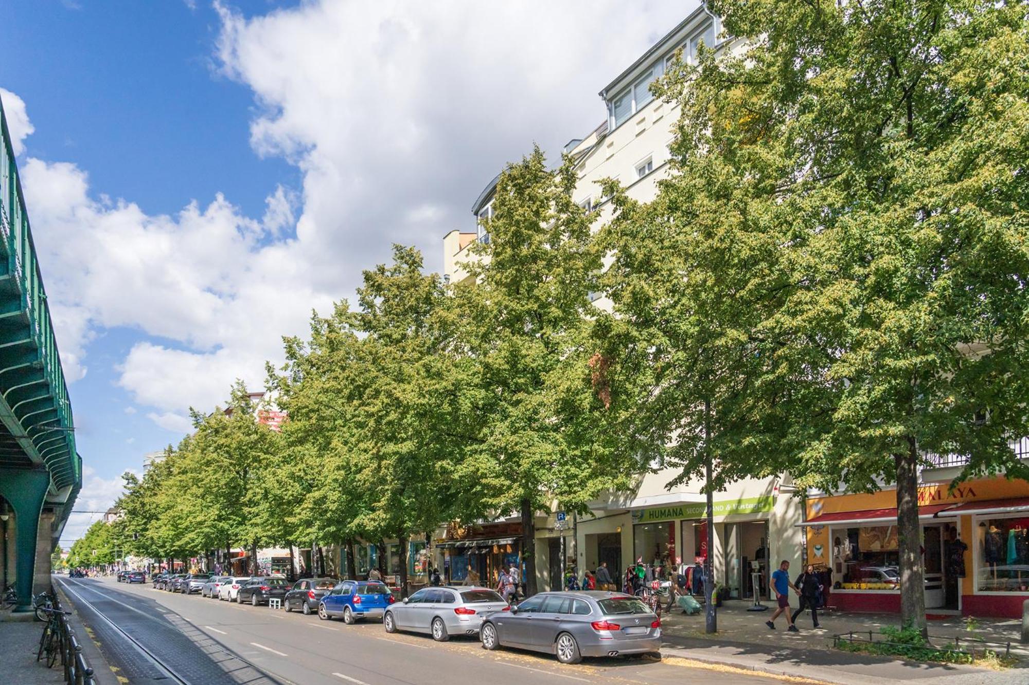 33 Efg Schoenhauser Allee Mit Balkon Apartment
