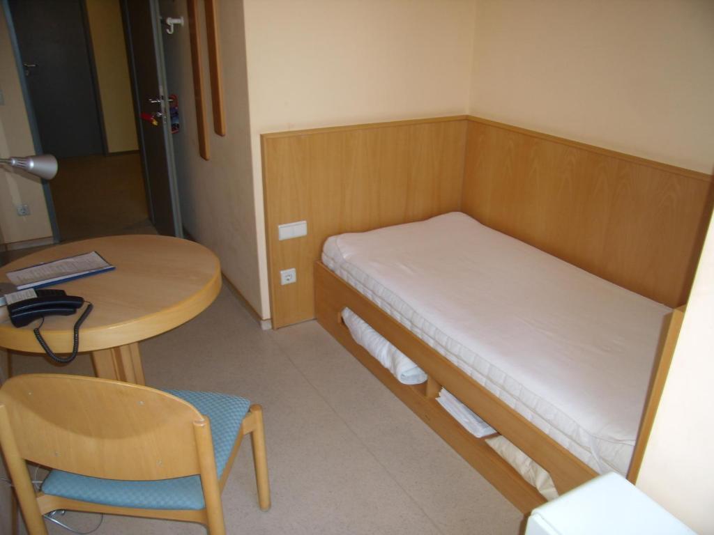 Hostel Jugendgaestehaus St.-michaels-heim *